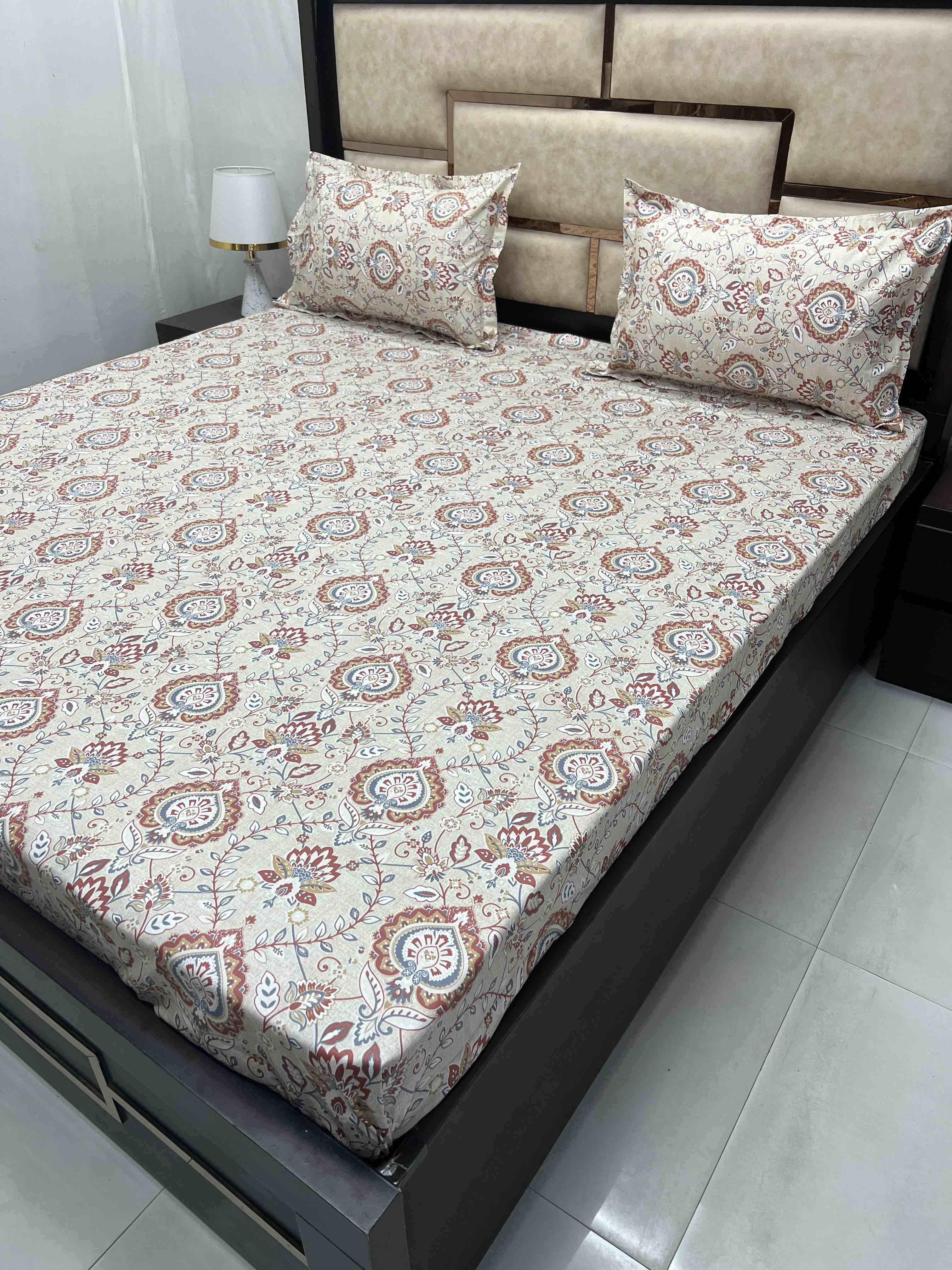 Velar Fur Sib Collection Pure Decor Pure Cotton 180 TC King Size Double Bedsheet (274X274) with Two Pillow Covers (50X76)