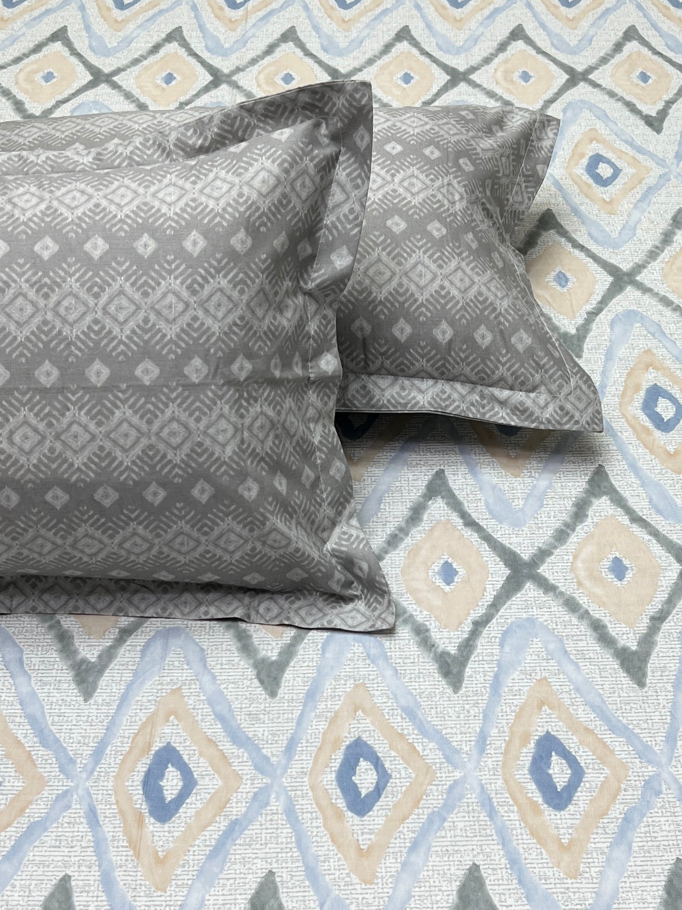 Pure Decor Pure Cotton King Size Double Bedsheet