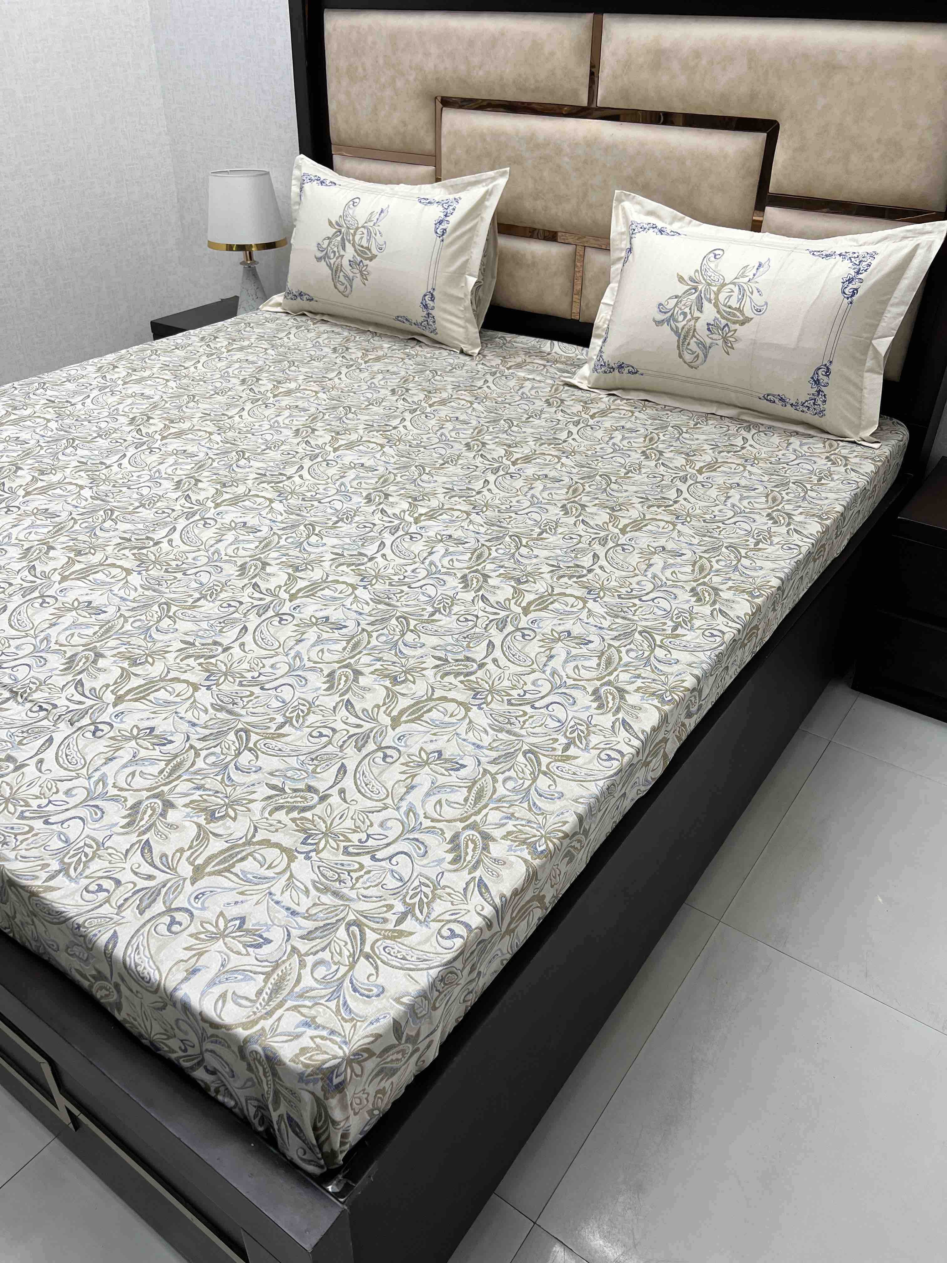 A-3852 - Pure Cotton 300 TC King Size Digital Print Double Bedsheet (274X274) with Two Pillow Covers (50X76)