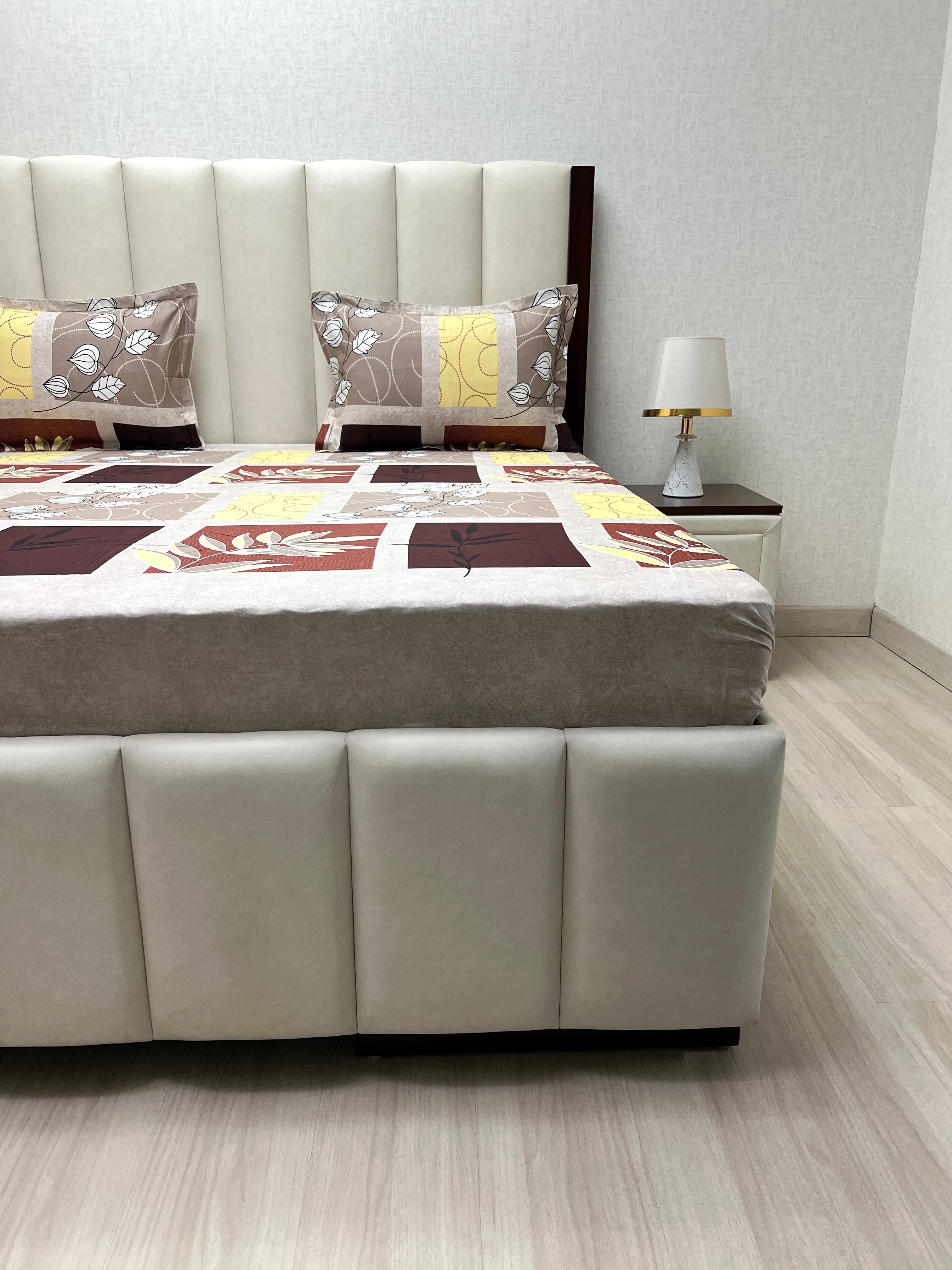 Pure Decor Pure Cotton Queen Size Double Bedsheet