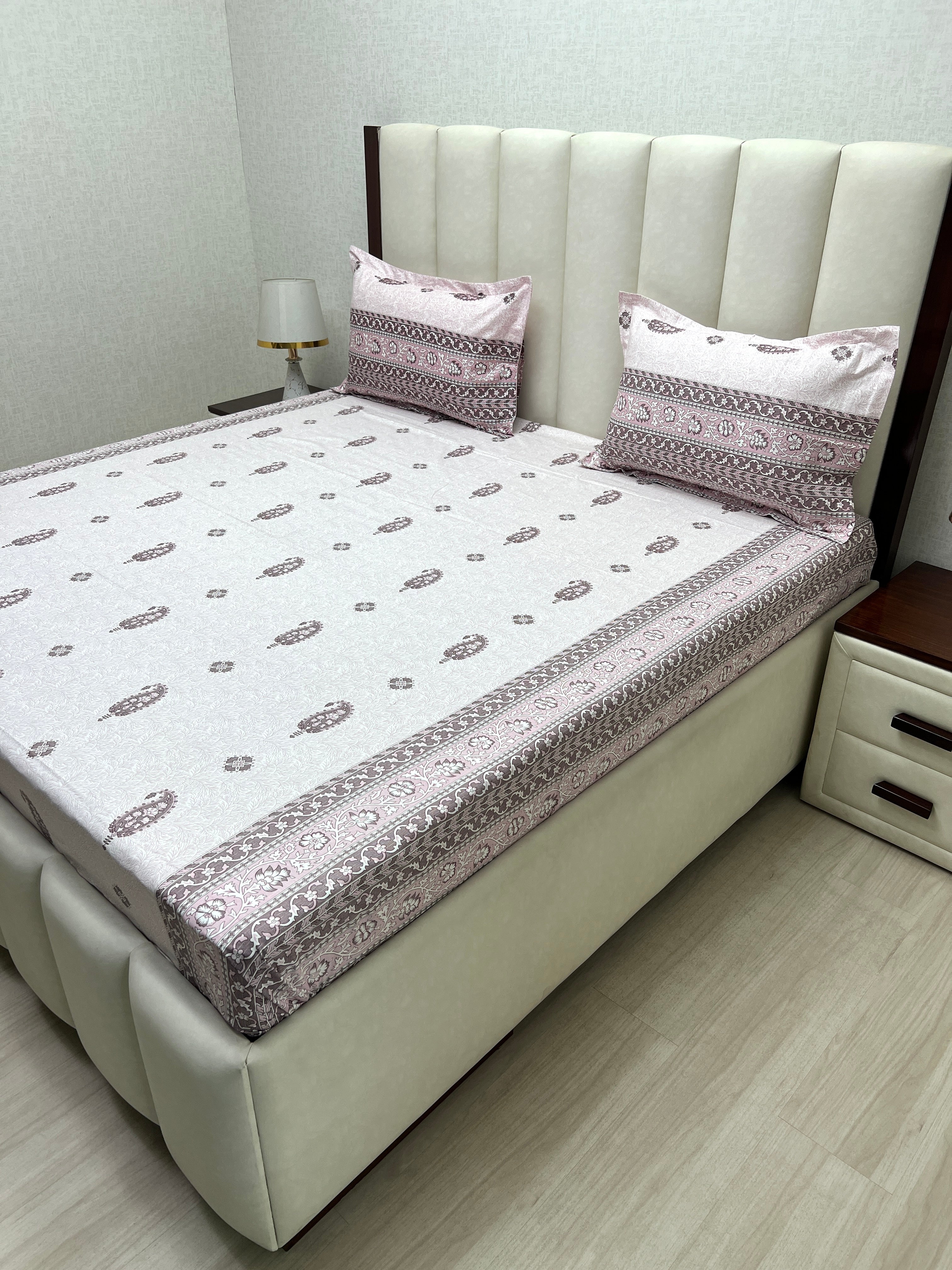 Pure Decor Pure Cotton Queen Size Double Bedsheet