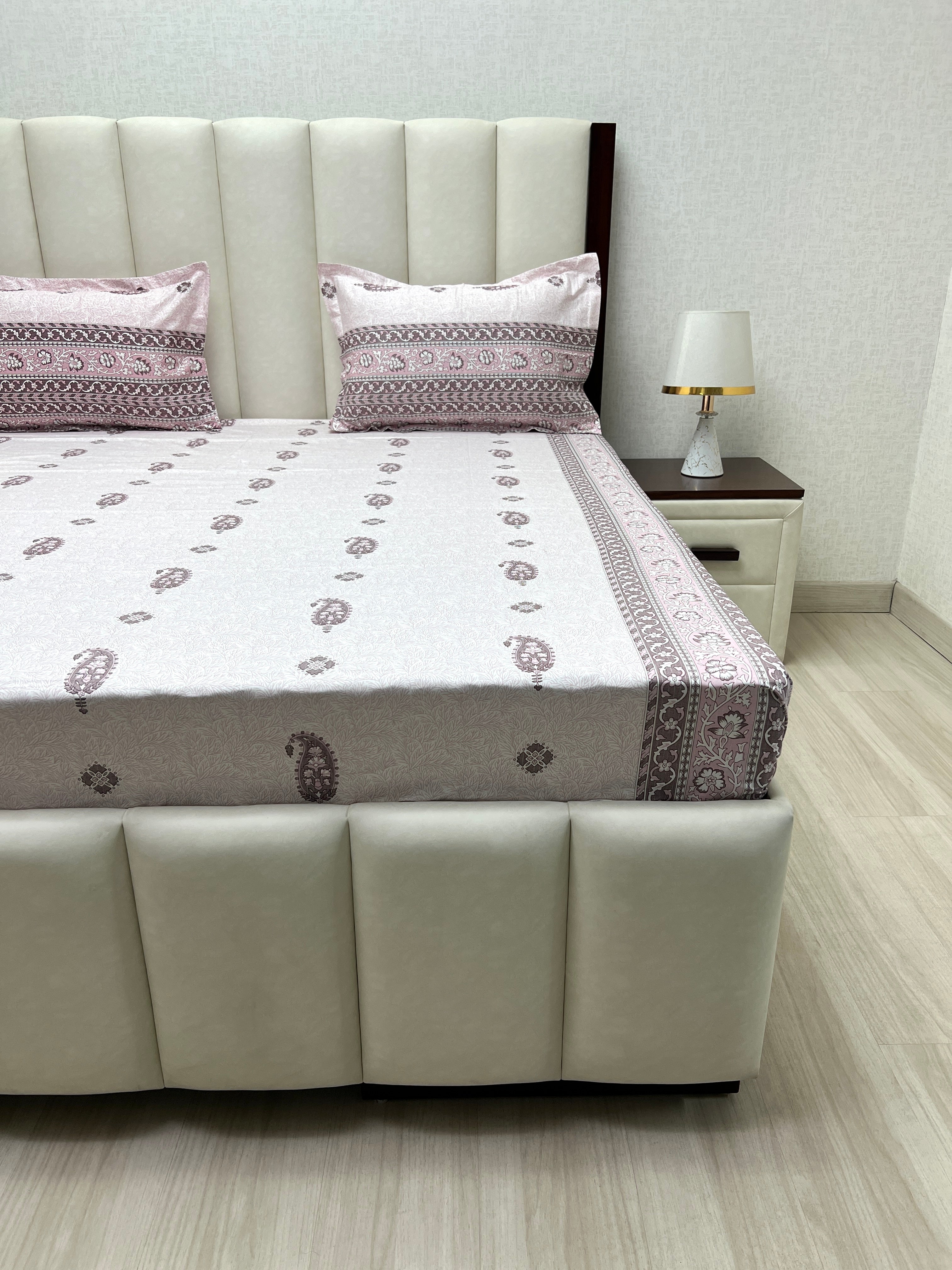 Pure Decor Pure Cotton Queen Size Double Bedsheet