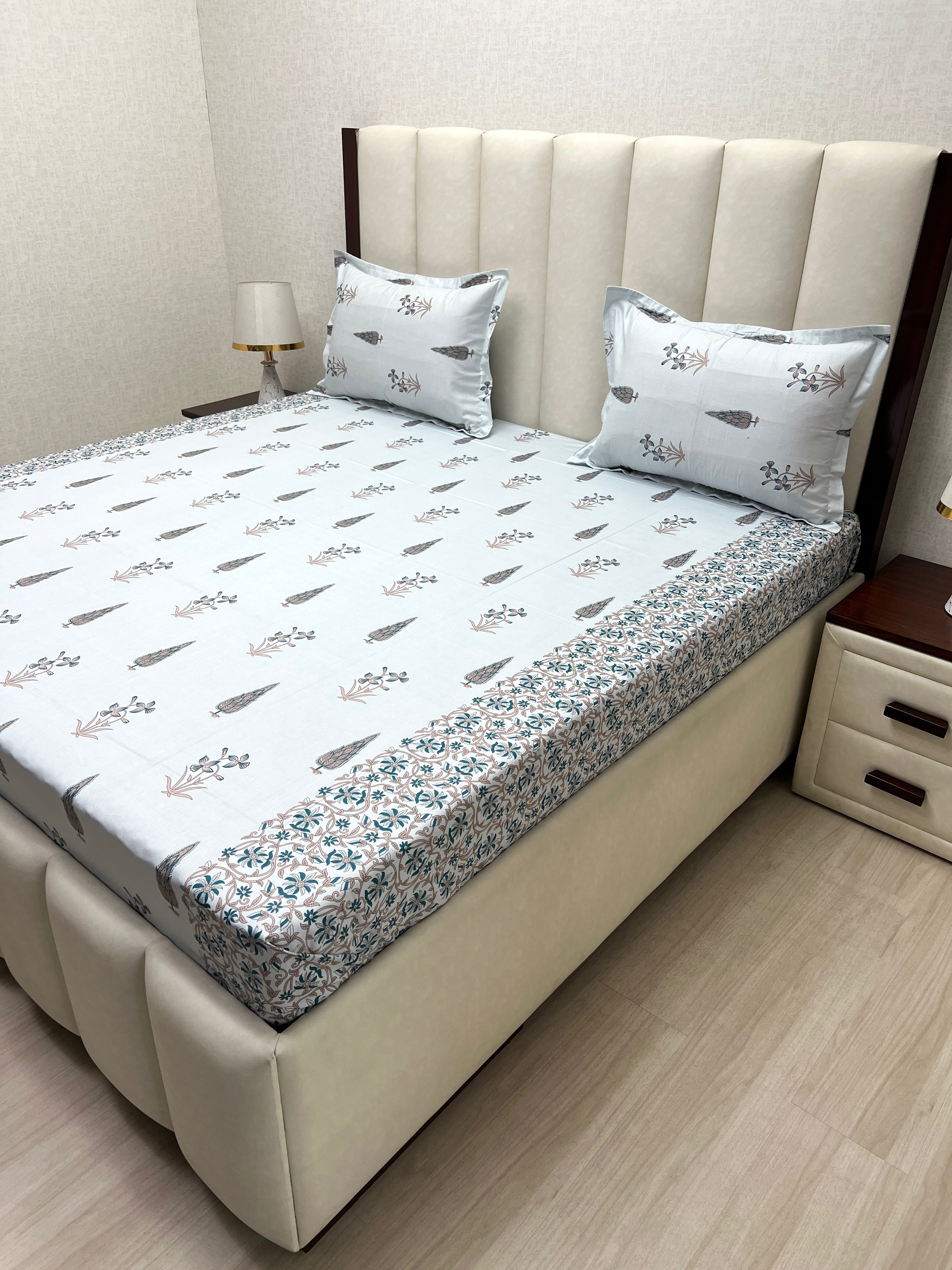Pure Decor Pure Cotton Queen Size Double Bedsheet