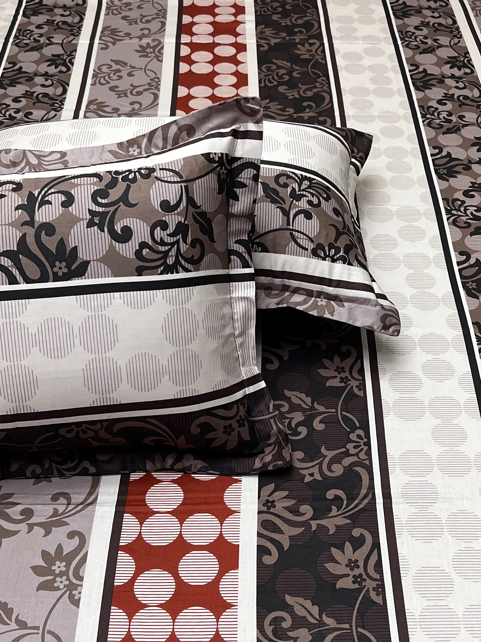 Pure Decor Pure Cotton Queen Size Double Bedsheet
