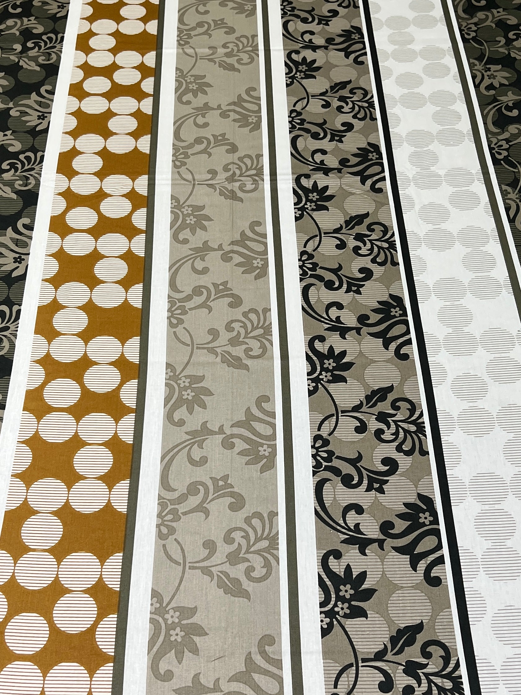 Pure Decor Pure Cotton Queen Size Double Bedsheet