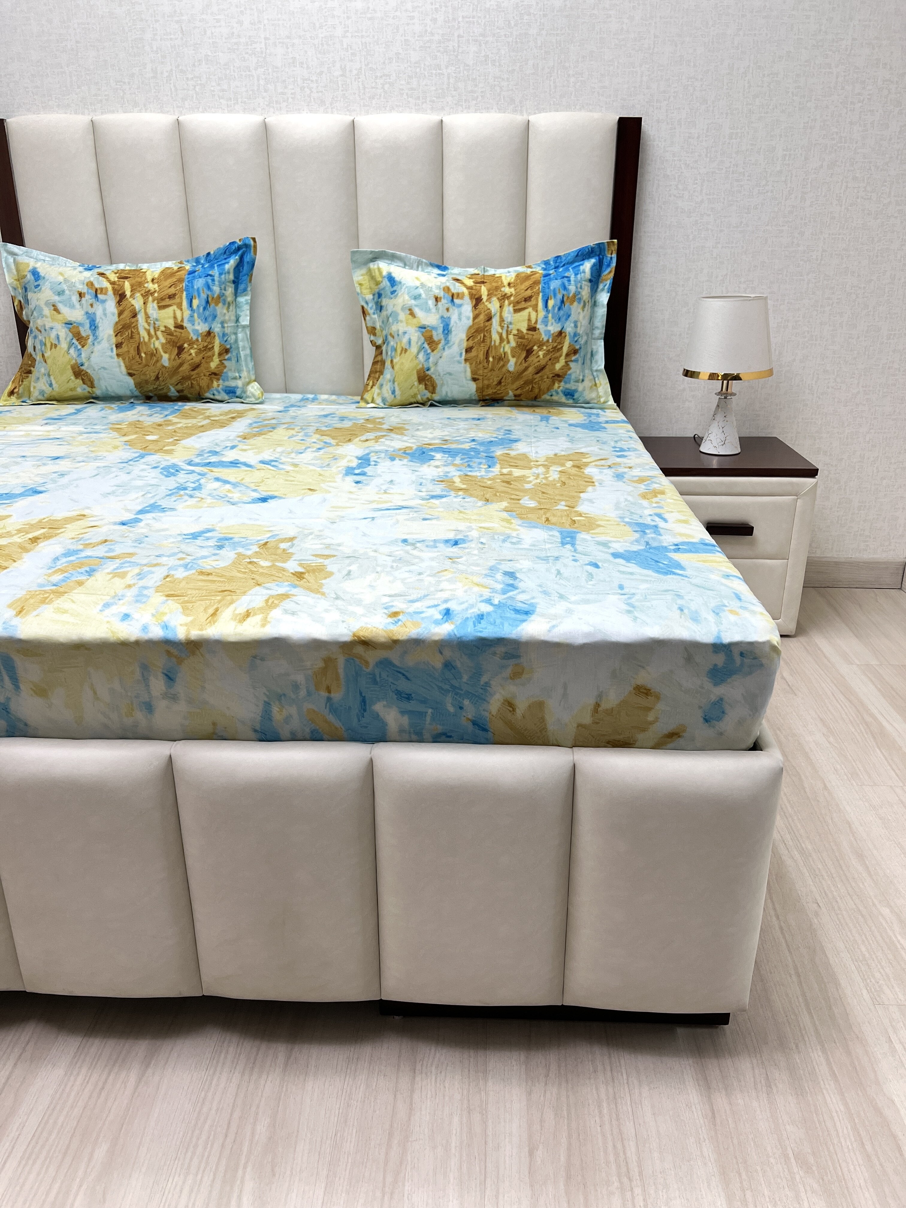 A-4329 - Pure Cotton 300 TC King Size Digital Print Double Bedsheet (274X274) with Two Pillow Covers (50X76)