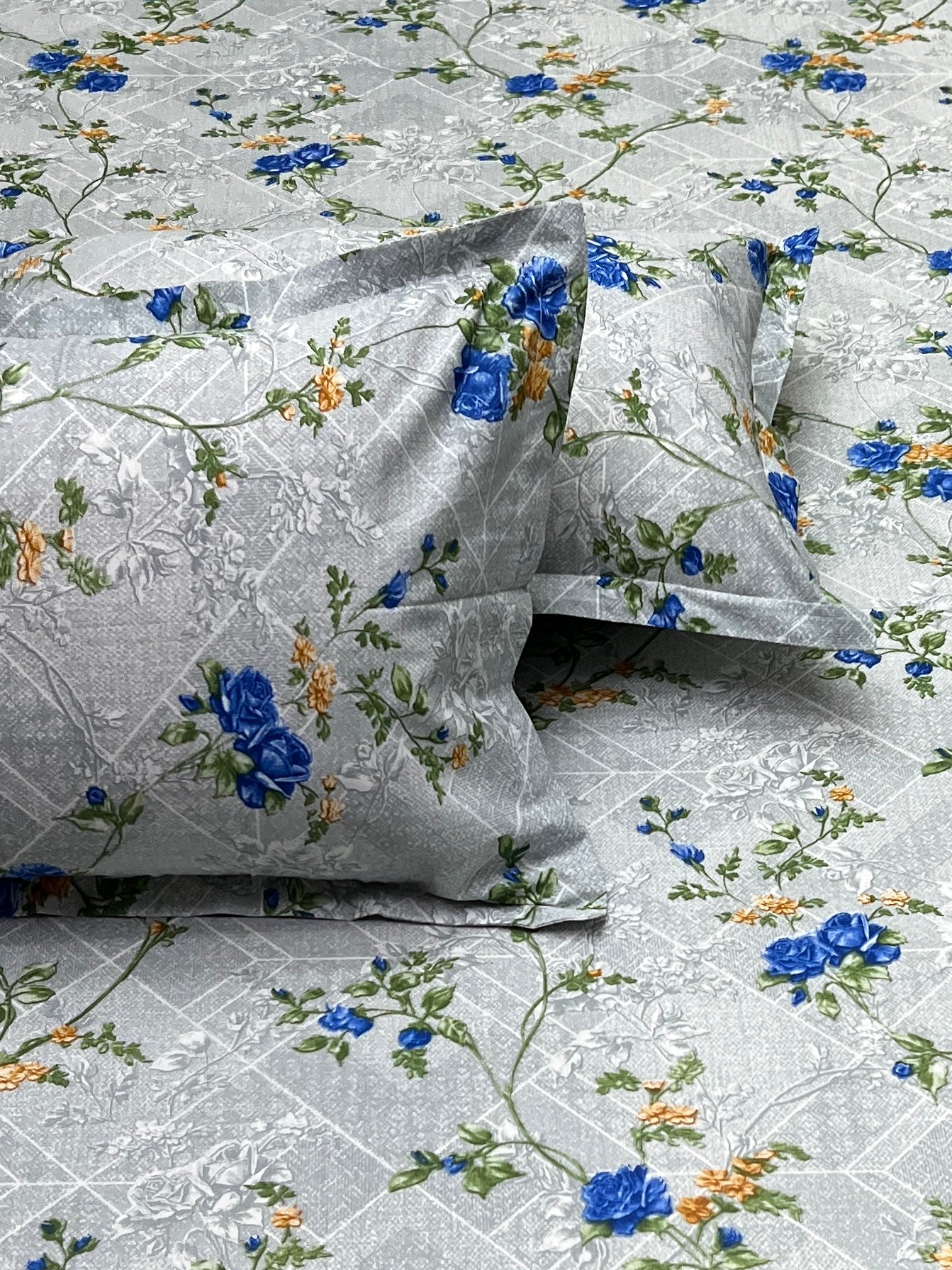 A-4378 - Pure Cotton 180 TC Super King Size Double Bedsheet (274X304) with Two Pillow Covers (50X76)