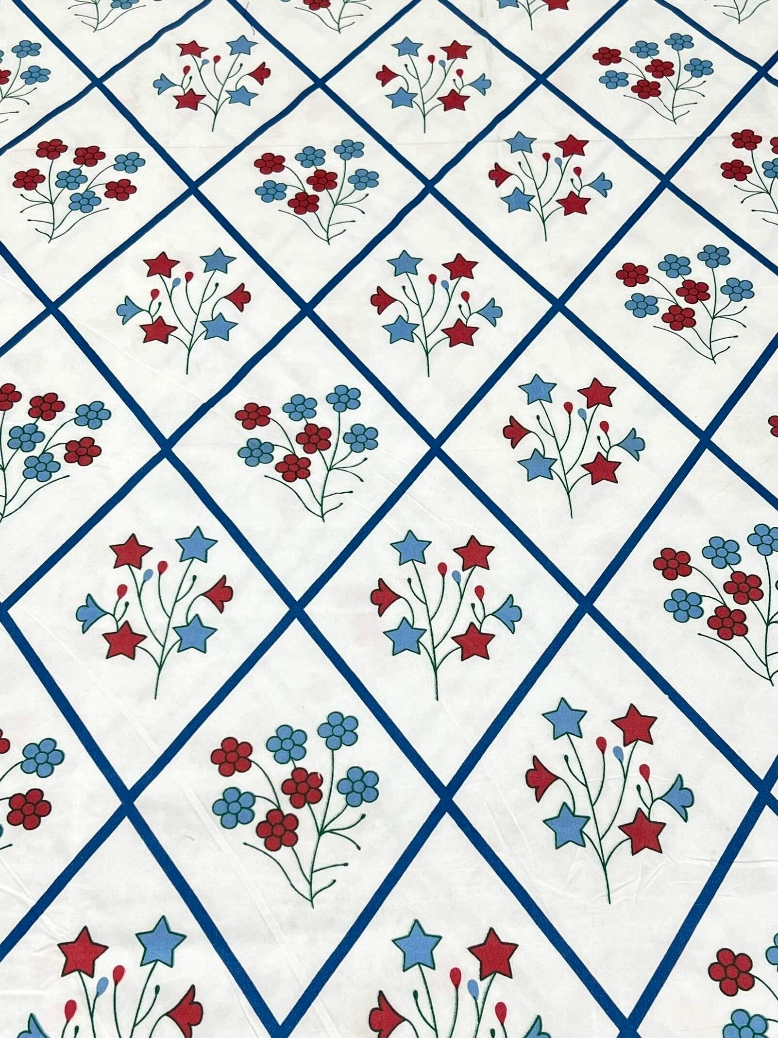 Pure Decor Polycotton Queen Size Double Bedsheet