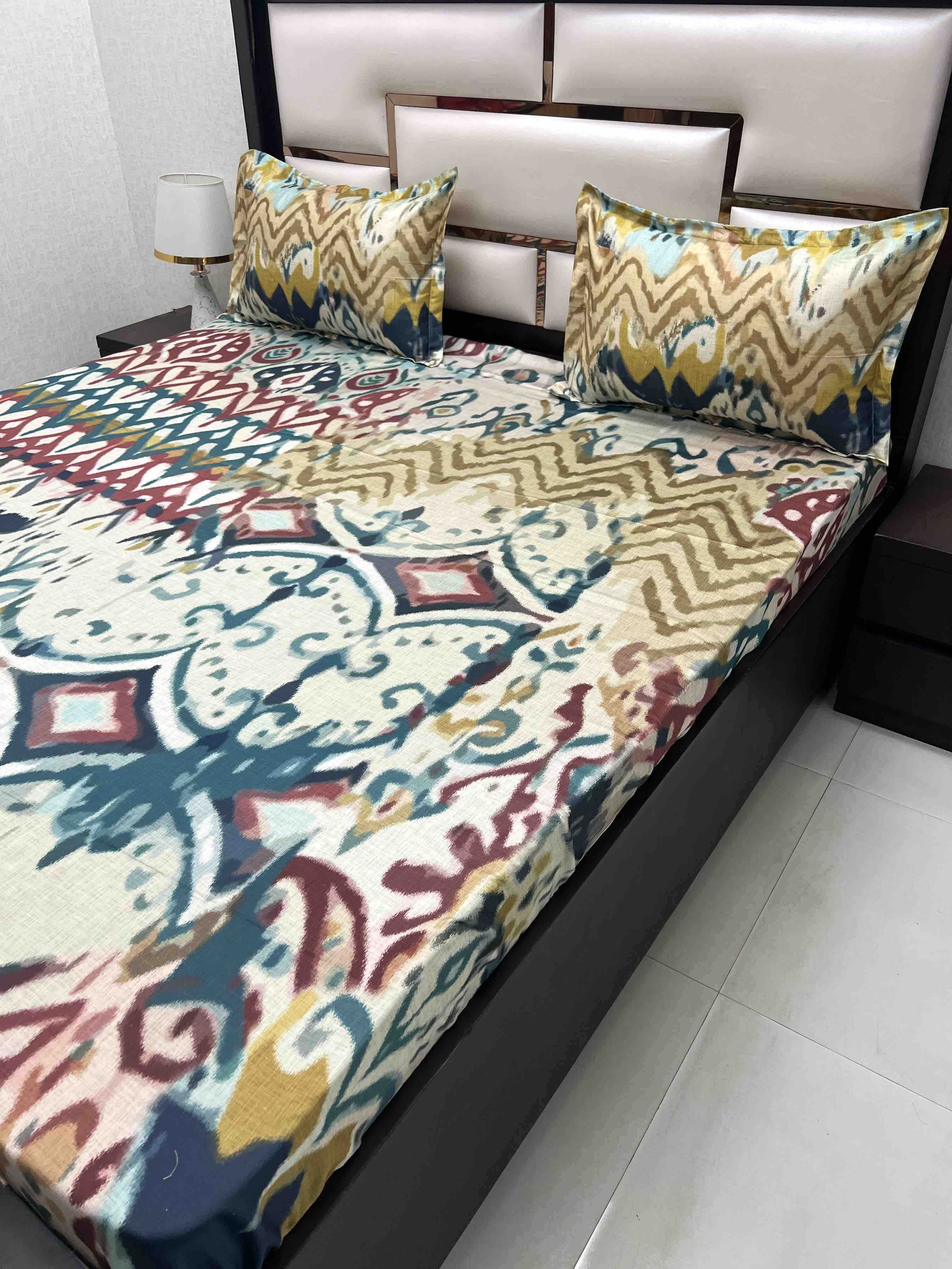 A-4458 - Pure Cotton 300 TC King Size Digital Print Double Bedsheet (274X274) with Two Pillow Covers (50X76)