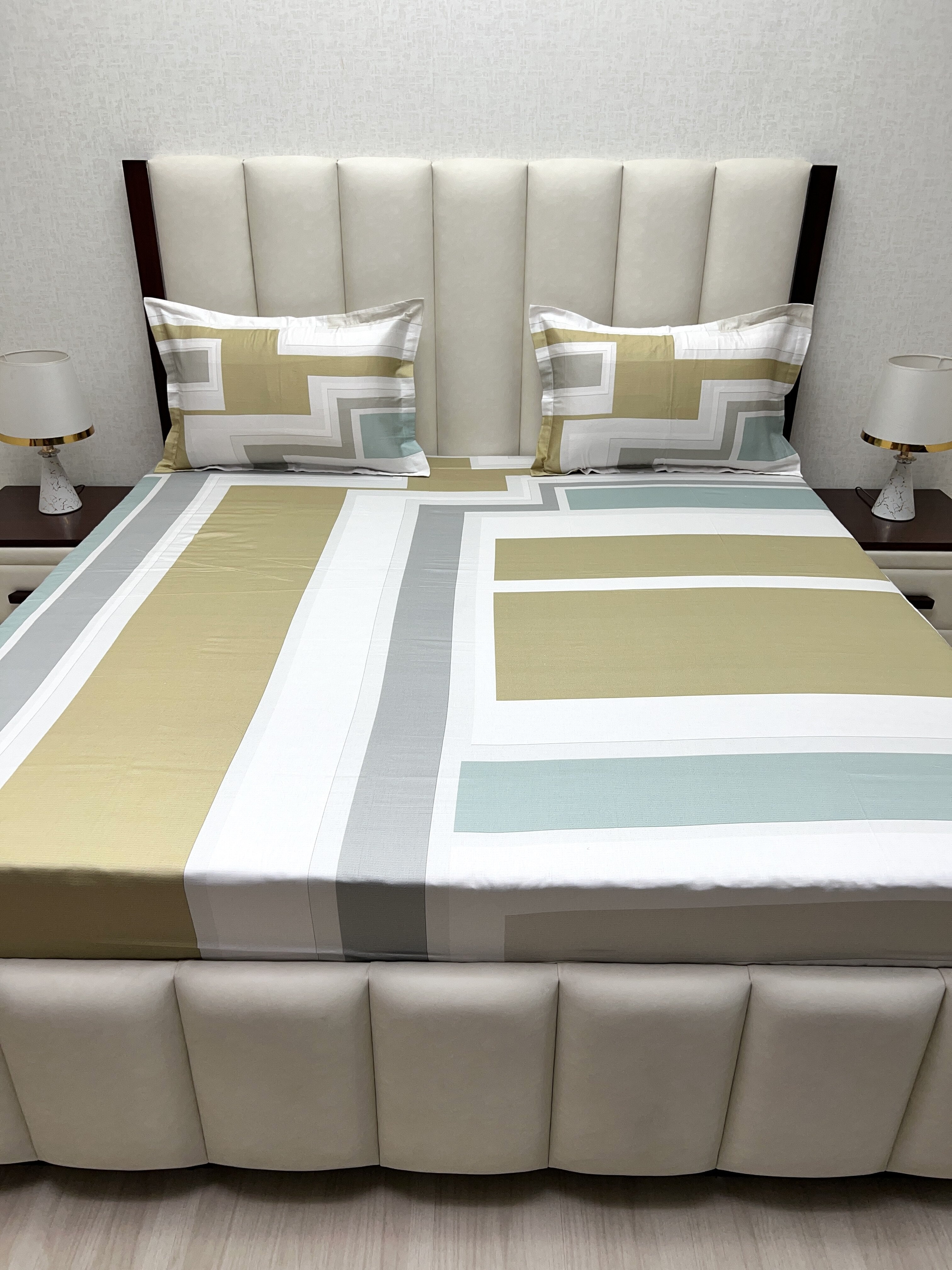 A-4460 - Pure Cotton 300 TC King Size Digital Print Double Bedsheet (274X274) with Two Pillow Covers (50X76)