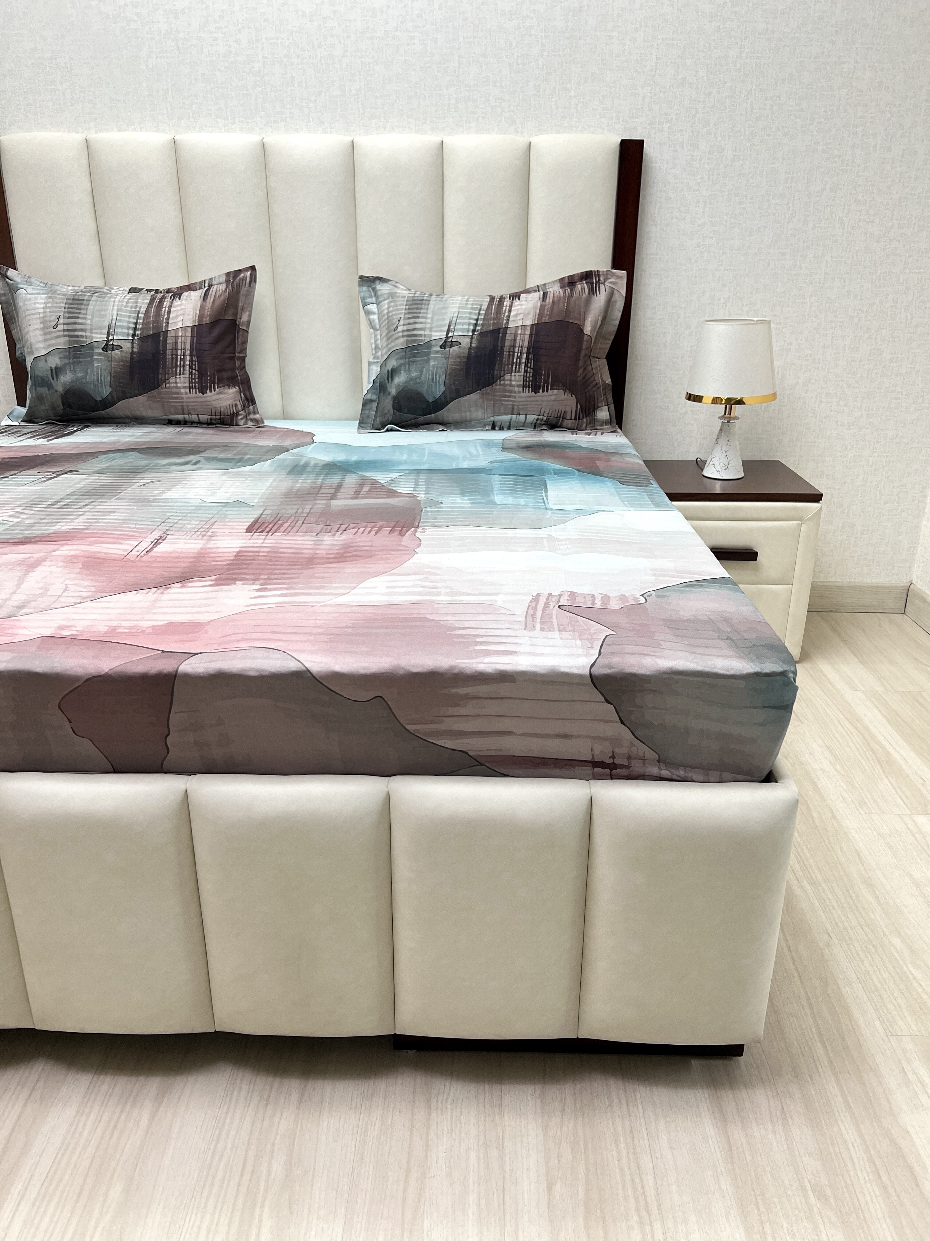 A-4461 - Pure Cotton 300 TC King Size Digital Print Double Bedsheet (274X274) with Two Pillow Covers (50X76)