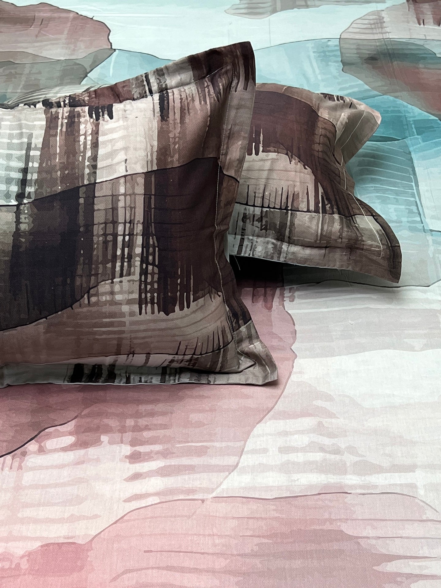 A-4461 - Pure Cotton 300 TC King Size Digital Print Double Bedsheet (274X274) with Two Pillow Covers (50X76)