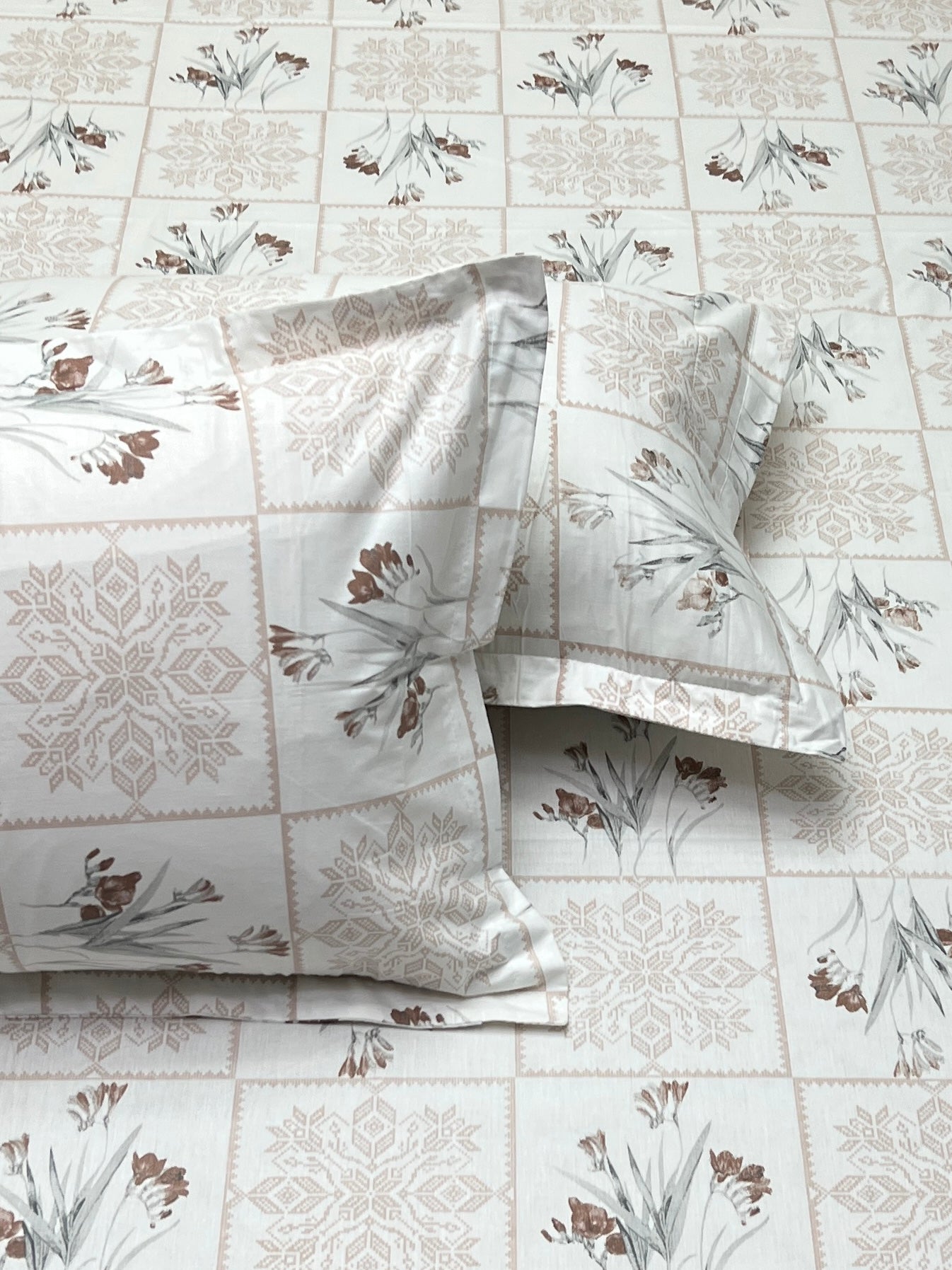 Pure Decor Pure Cotton King Size Double Bedsheet