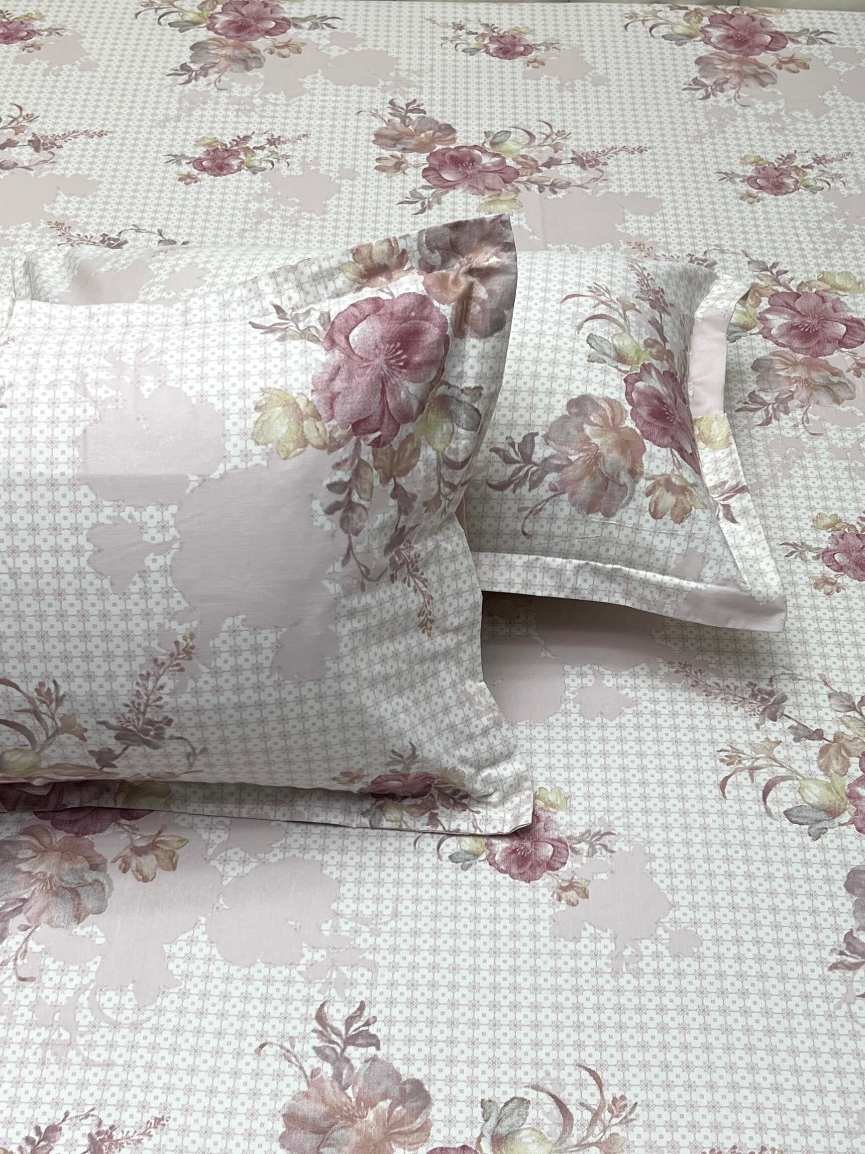 A-4508 - Pure Cotton 250 TC Queen Size Double Bedsheet (228X254) with Two Pillow Covers (43X68)