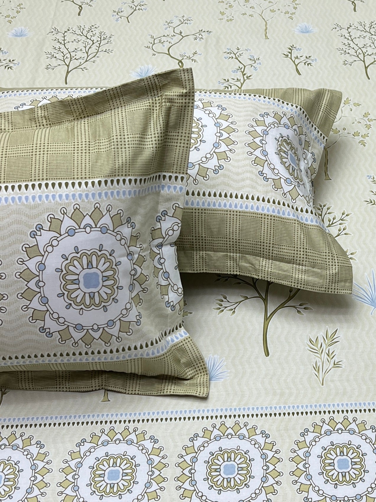 Pure Decor Pure Cotton King Size Double Bedsheet