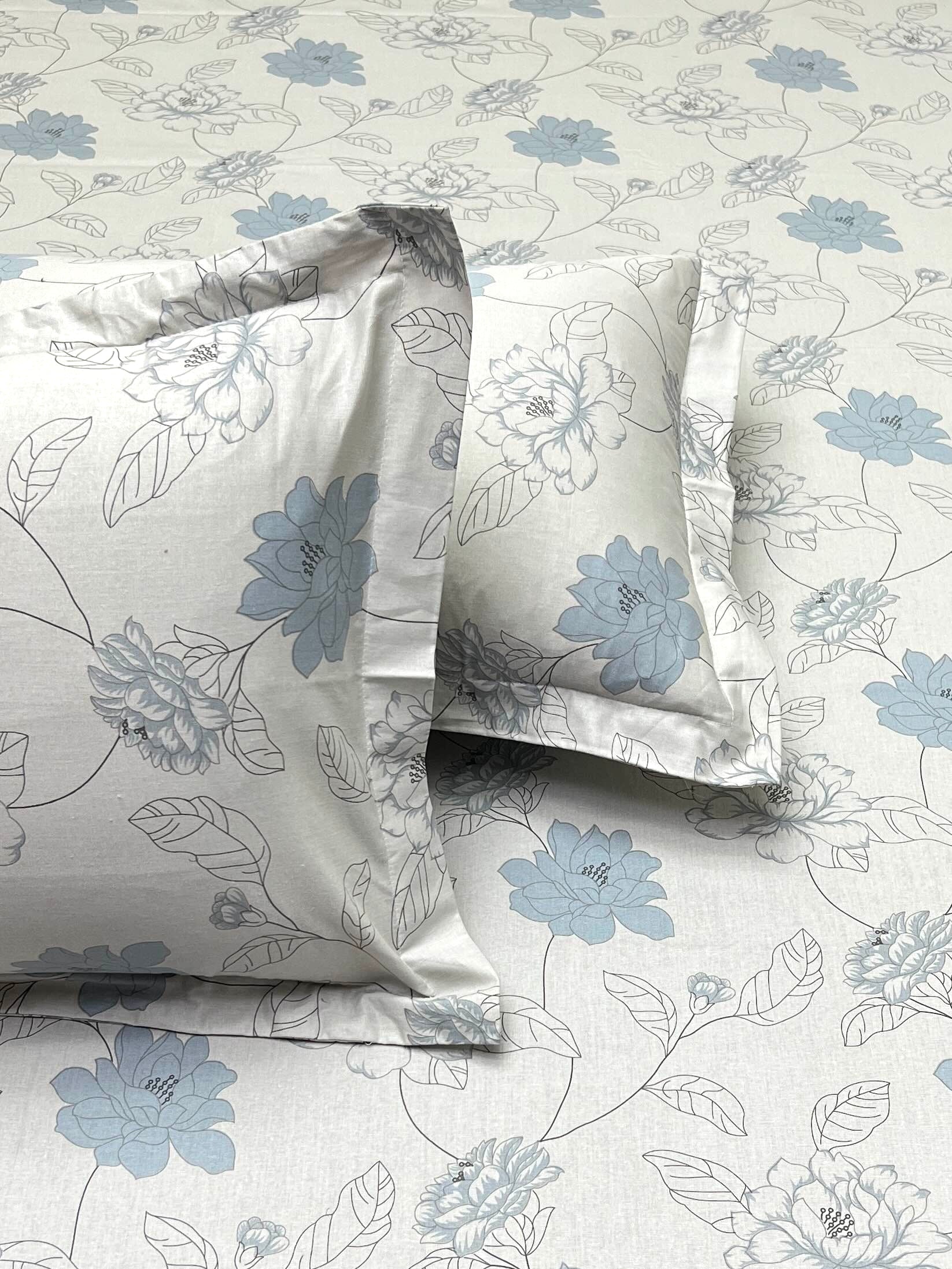 A-5039 - Pure Cotton 250 TC Queen Size Double Bedsheet (228X254) with Two Pillow Covers (43X69)