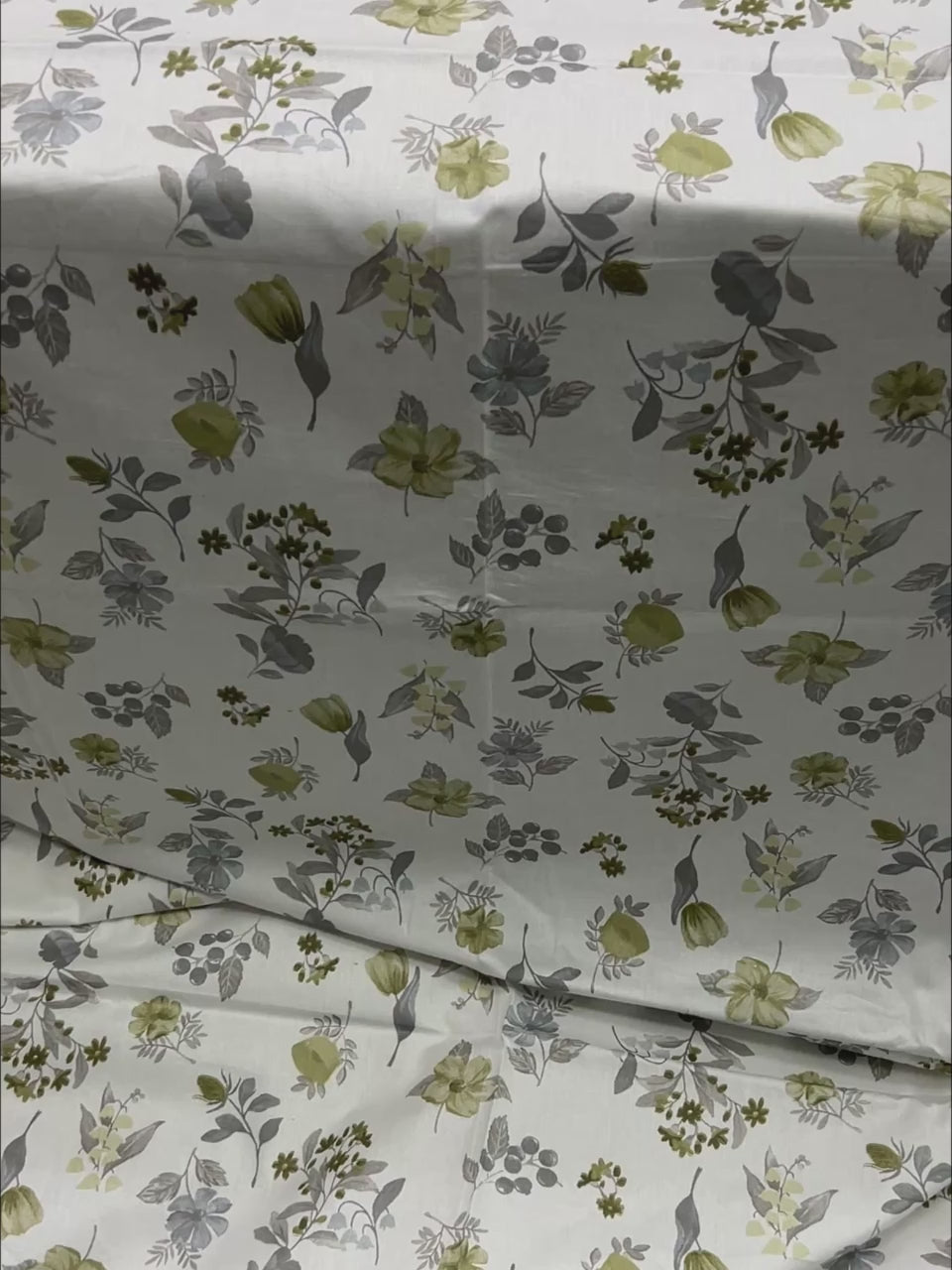 A-4522 - Pure Cotton 250 TC Queen Size Double Bedsheet (228X254) with Two Pillow Covers (43X68)