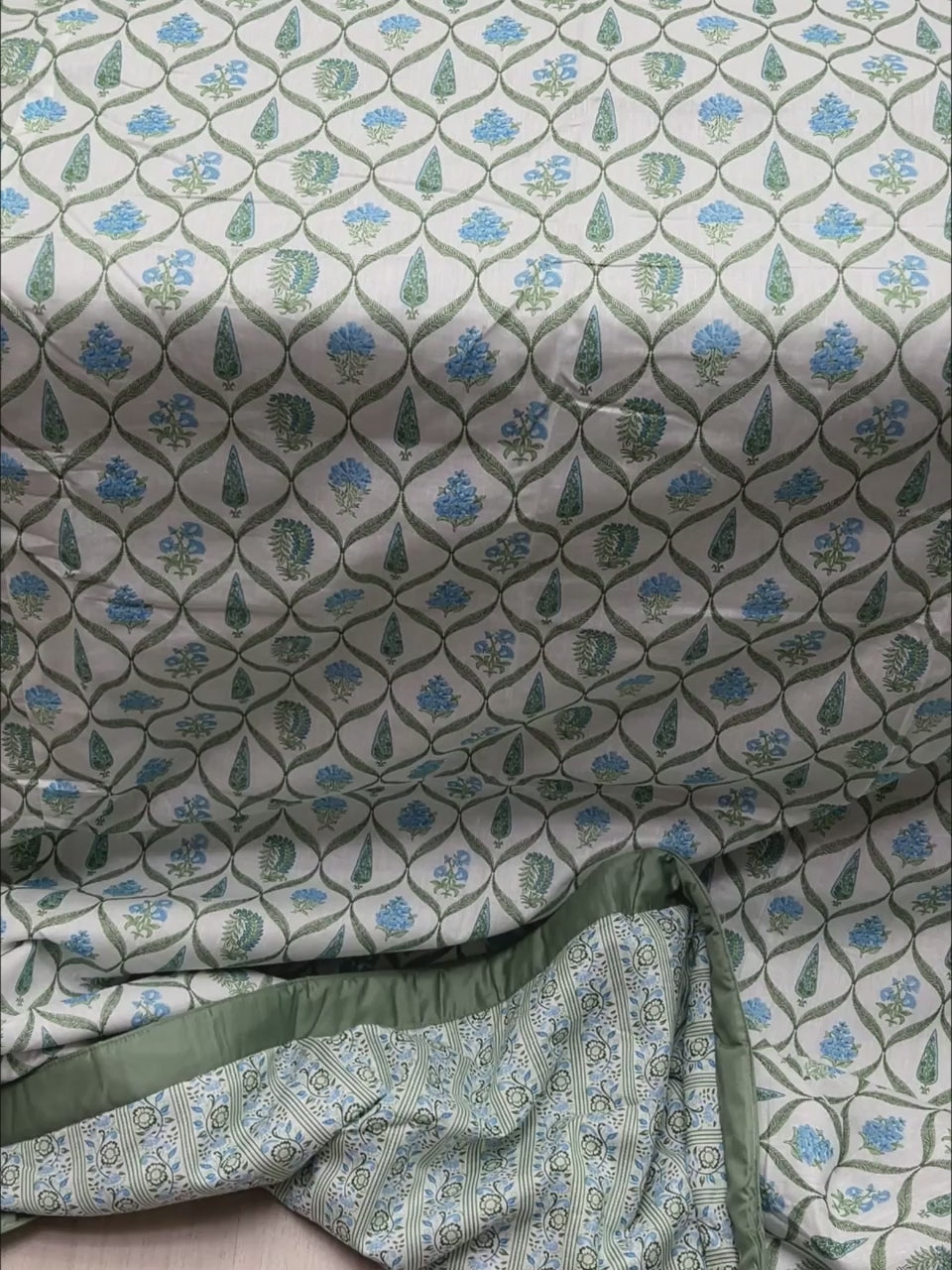 A-4916 - Pure Cotton King Size 180 TC Reversible Double Bed Dohar / Blanket / AC Comforter with Warm Cotton Sheet Layer Inside (221X246)