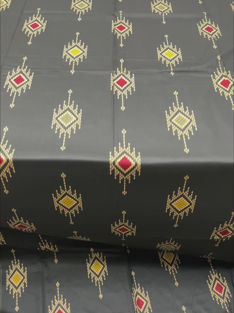 A-4575 - Pure Cotton 180 TC King Size Double Bedsheet (274X274) with Two Pillow Covers (50X76)