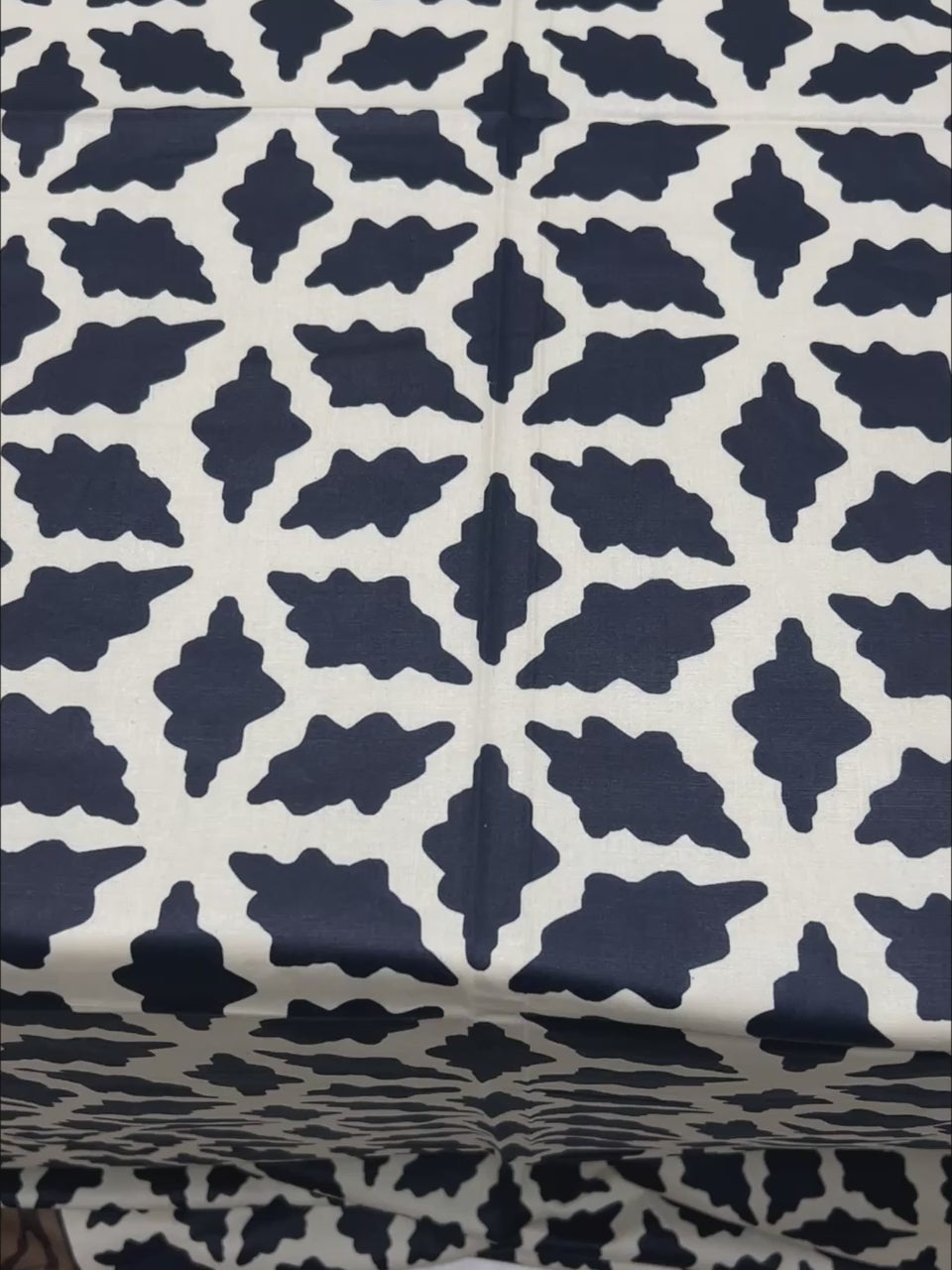 Pure Decor Pure Cotton Queen Size Double Bedsheet