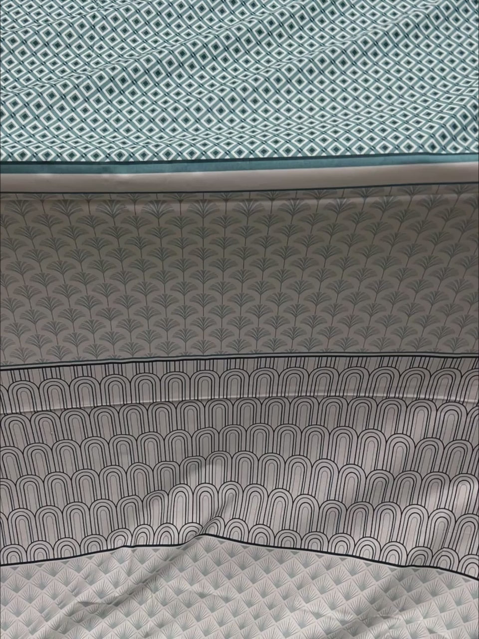 A-4795 - Pure Cotton 210 TC King Size Double Bedsheet (274X274) with Two Pillow Covers (50X76)