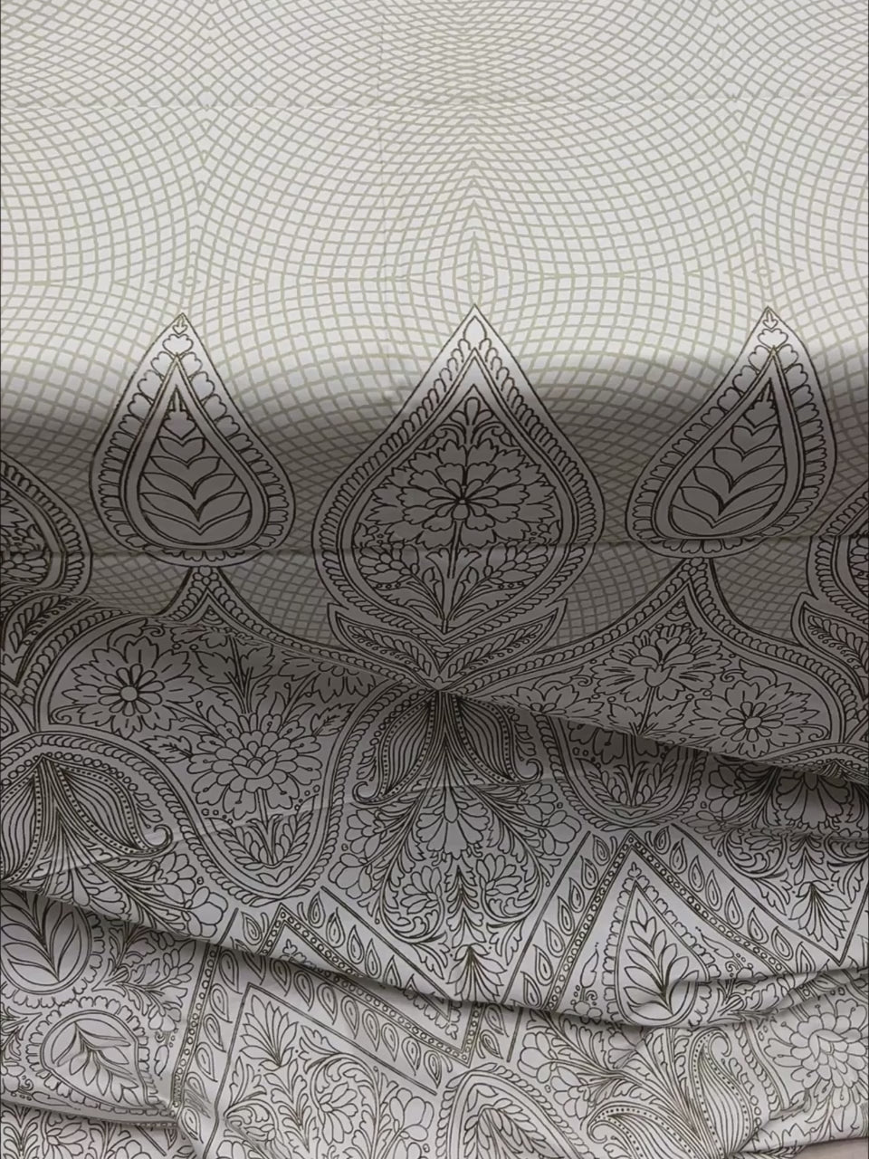 A-4789 - Pure Cotton 210 TC King Size Double Bedsheet (274X274) with Two Pillow Covers (50X76)