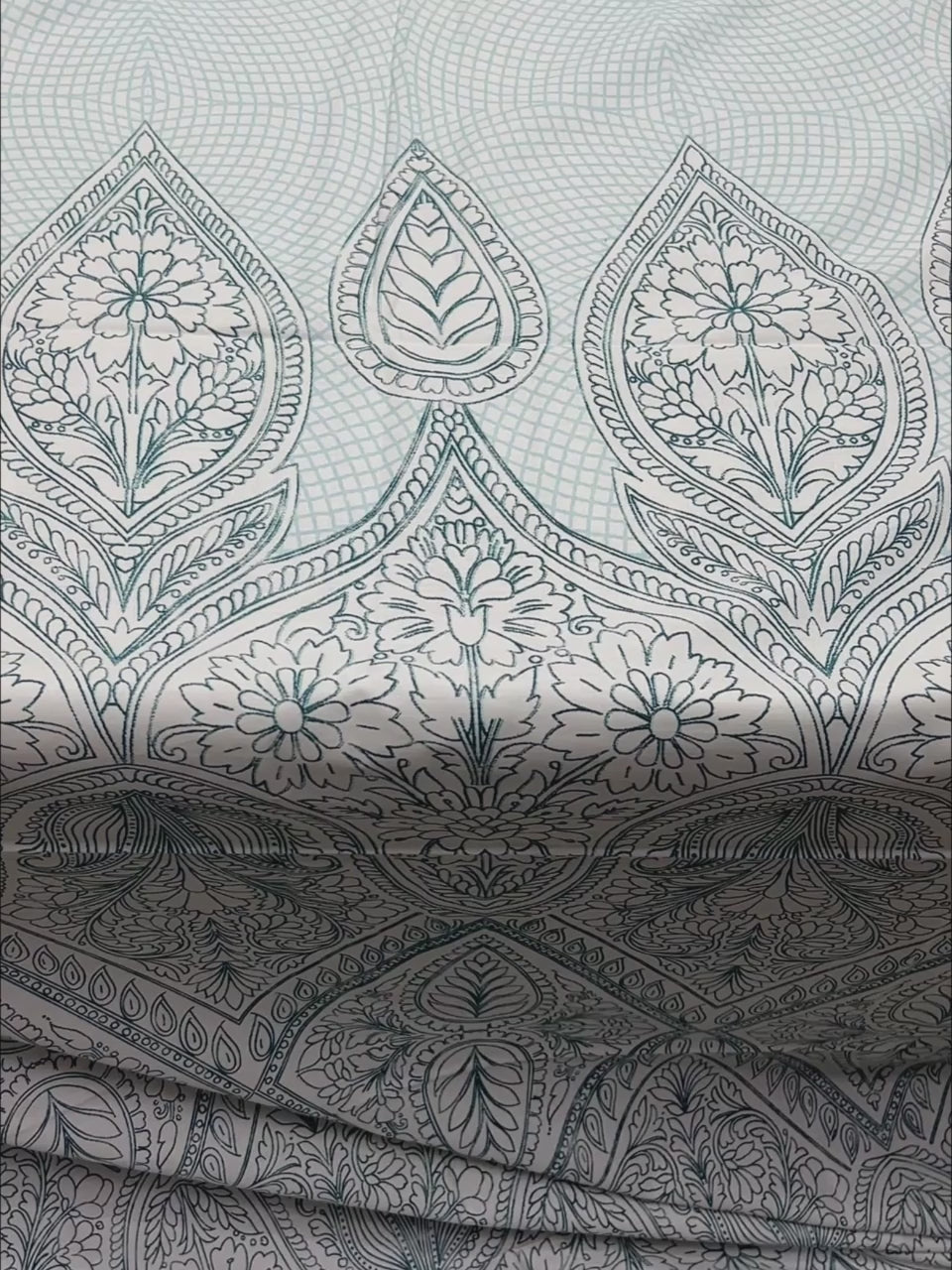 A-4788 - Pure Cotton 210 TC King Size Double Bedsheet (274X274) with Two Pillow Covers (50X76)