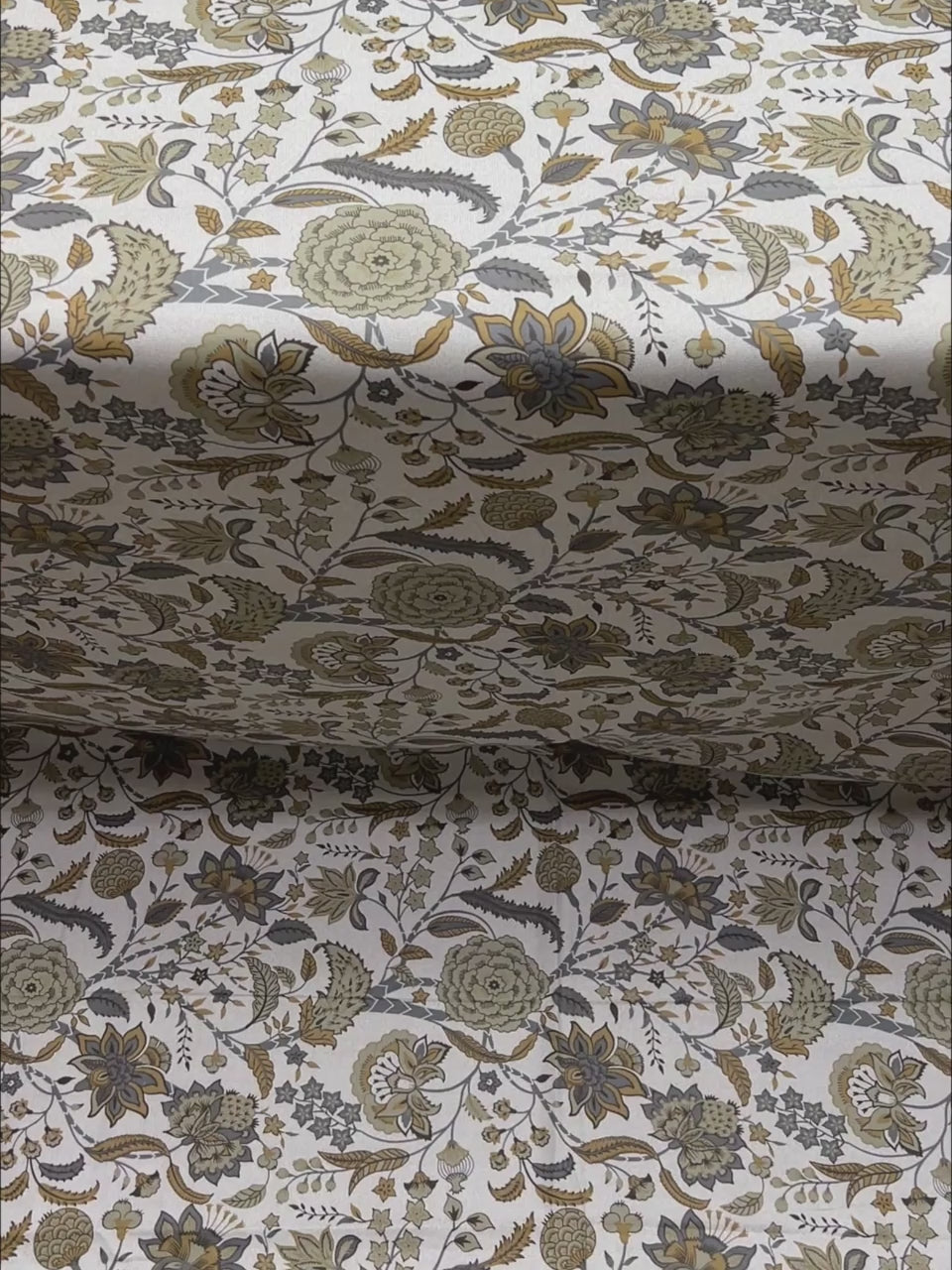 Pure Decor Pure Cotton Queen Size Double Bedsheet