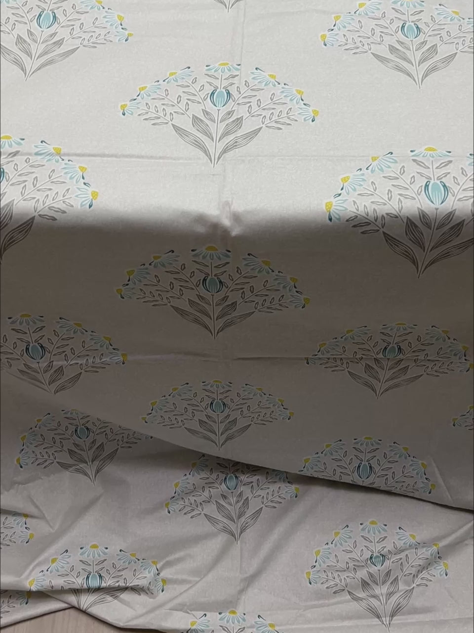 Pure Decor Pure Cotton Queen Size Double Bedsheet