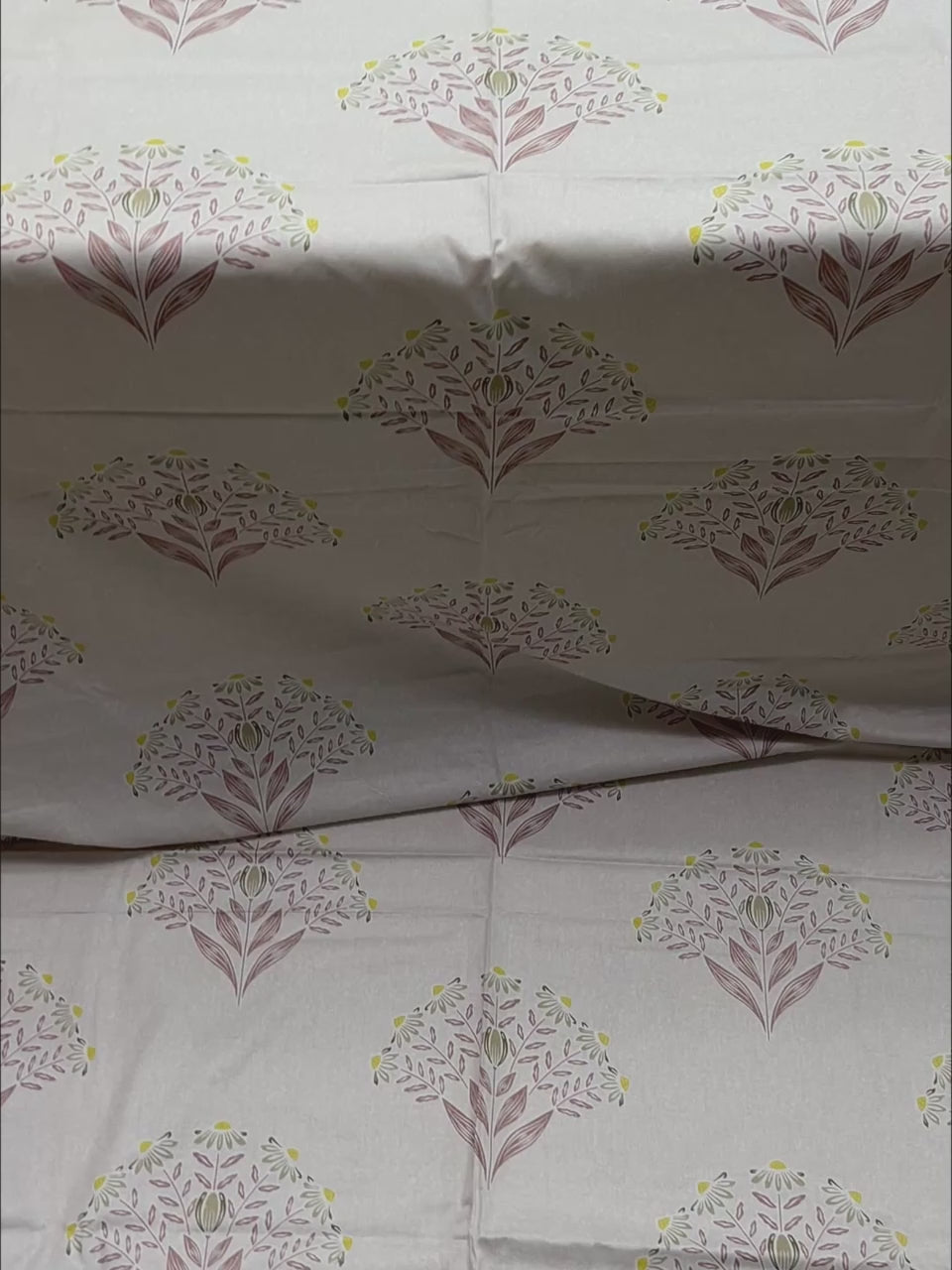 A-4827 - Pure Cotton 250 TC Queen Size Double Bedsheet (228X254) with Two Pillow Covers (43X68)