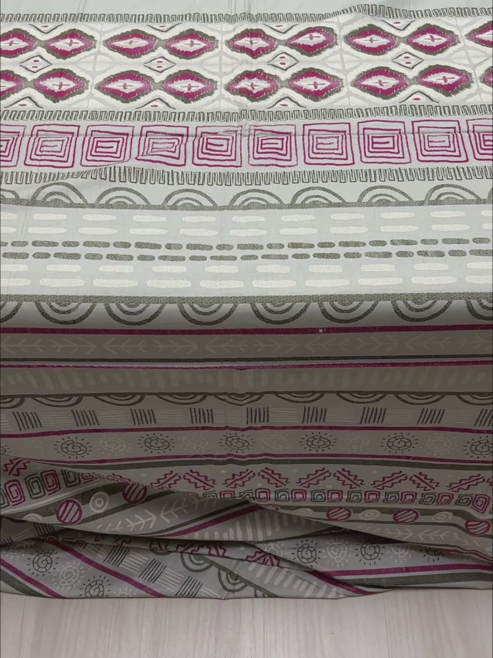 Pure Decor Pure Cotton King Size Double Bedsheet