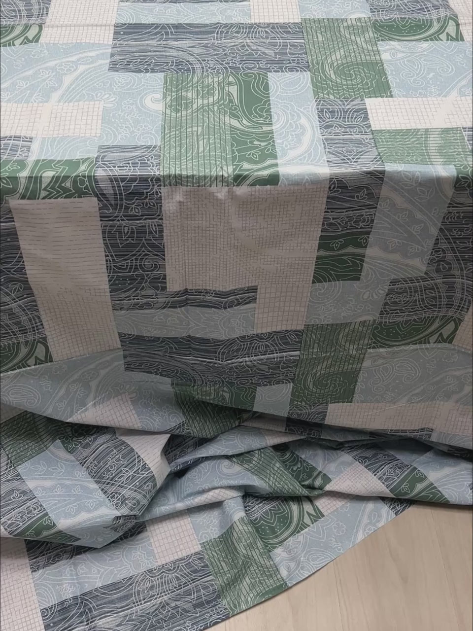 A-4766 - Pure Cotton 180 TC King Size Double Bedsheet (274X274) with Two Pillow Covers (50X76)