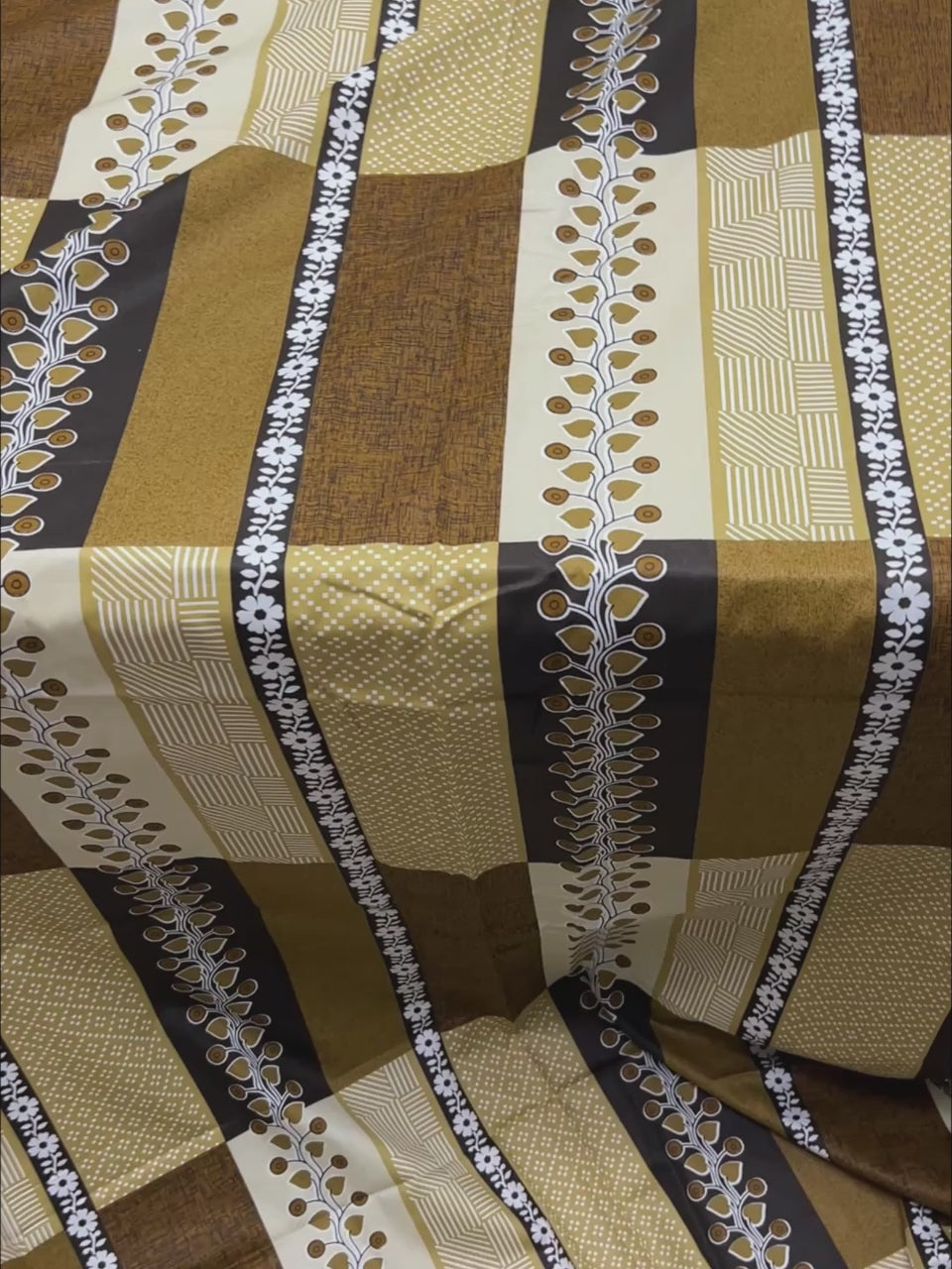 A-4888 - Pure Cotton 180 TC Single Bedsheet (173X236) with Two Pillow Covers (43X69)