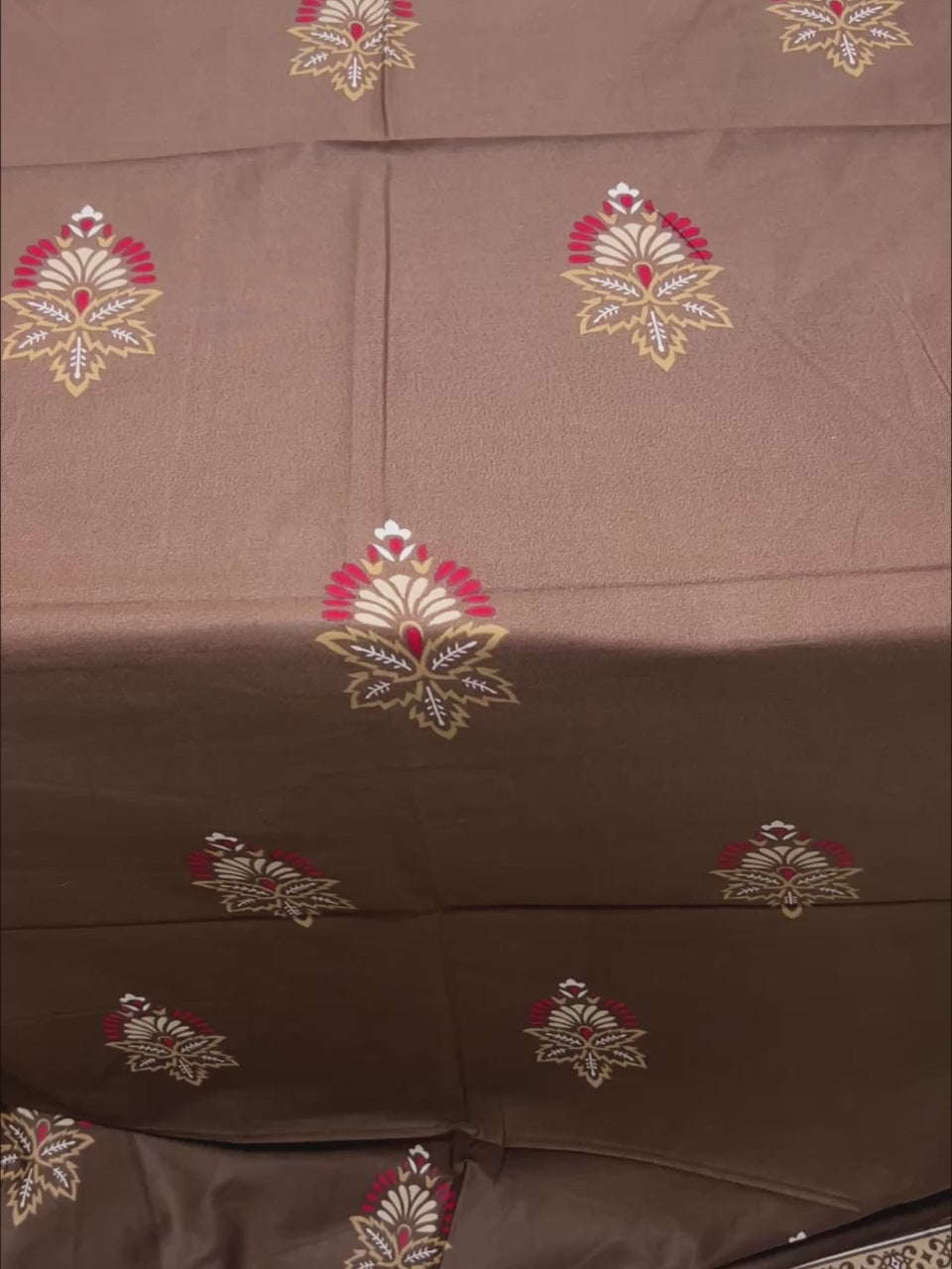 A-4731 - Pure Cotton 210 TC King Size Double Bedsheet (274X274) with Two Pillow Covers (50X76)
