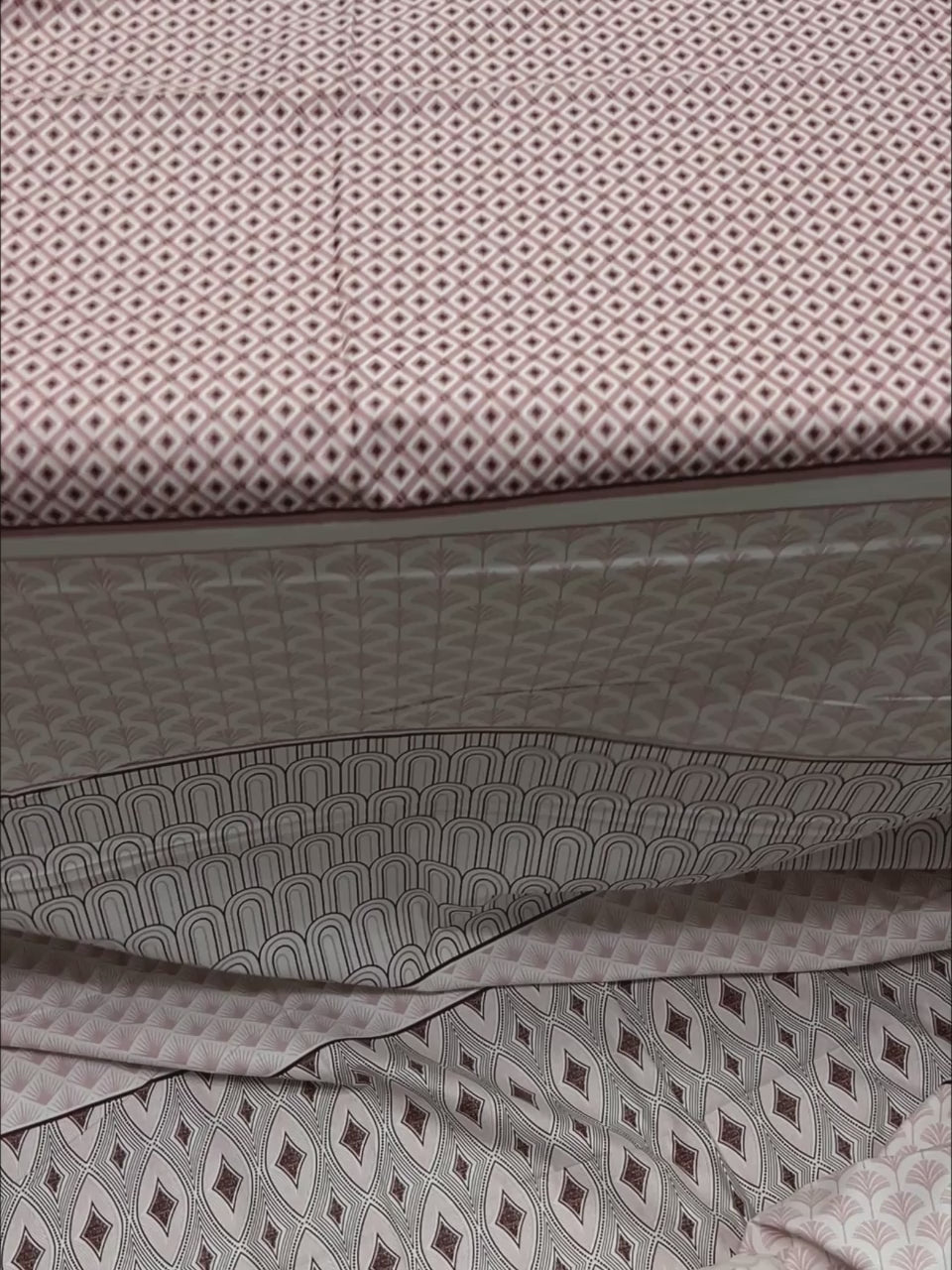 A-4796 - Pure Cotton 210 TC King Size Double Bedsheet (274X274) with Two Pillow Covers (50X76)