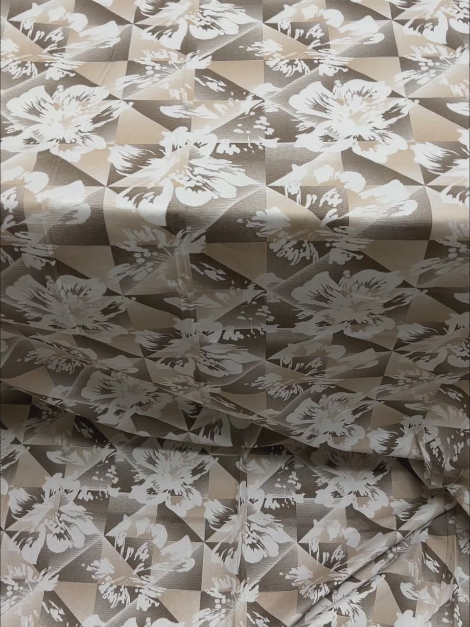 A-4699 - Pure Cotton 180 TC Single Bedsheet (173X236) with Two Pillow Covers (43X69)