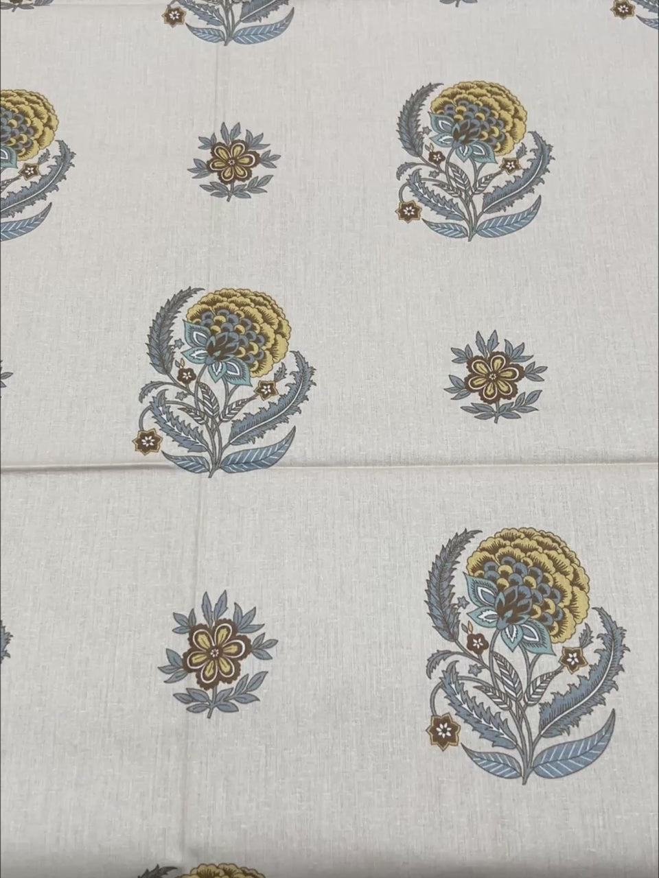 Pure Decor Pure Cotton Queen Size Double Bedsheet