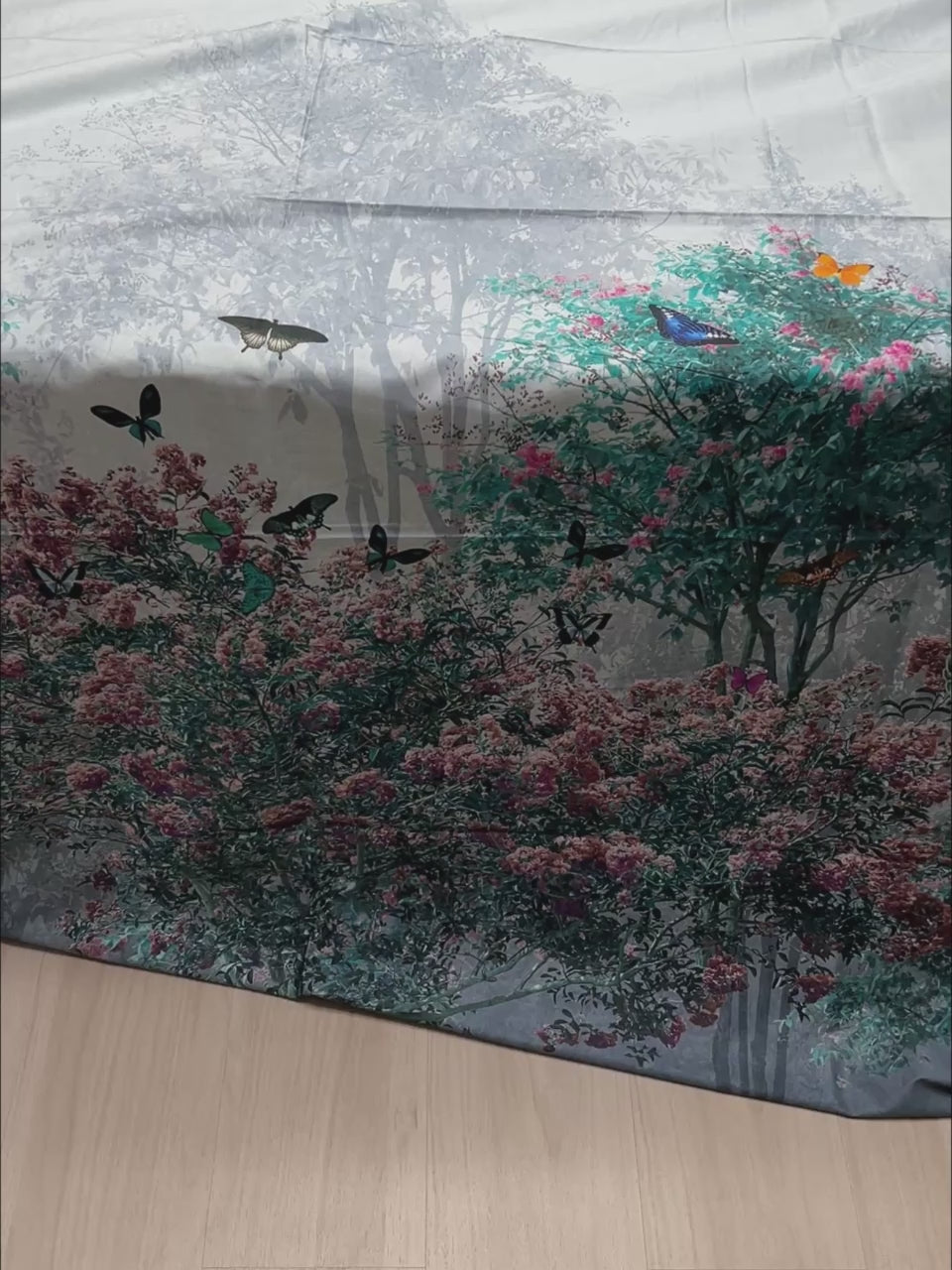 A-4895 - Pure Cotton 300 TC King Size Digital Print Double Bedsheet (274X274) with Two Pillow Covers (50X76)