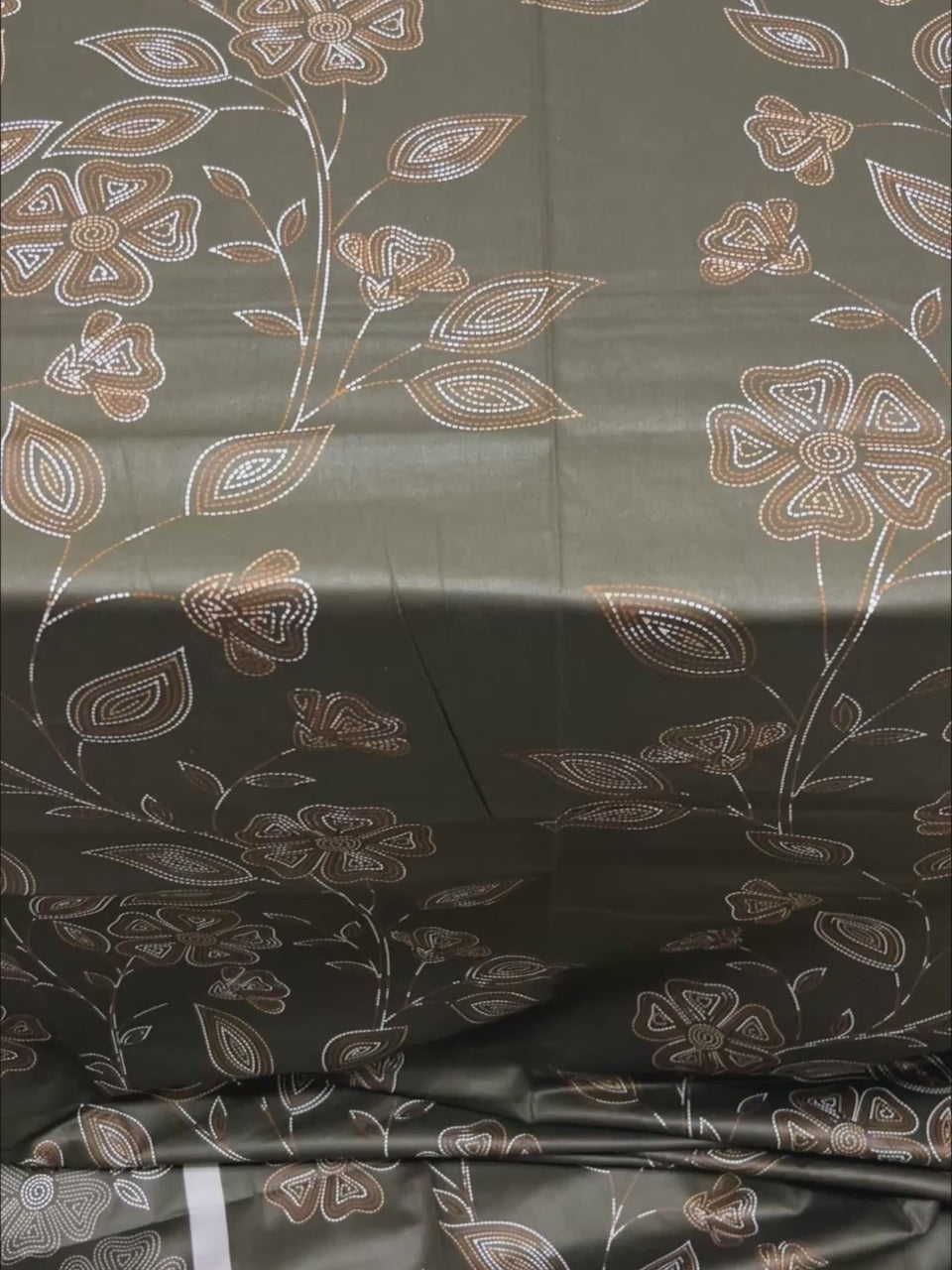A-4566 - Pure Cotton 180 TC King Size Double Bedsheet (274X274) with Two Pillow Covers (50X76)