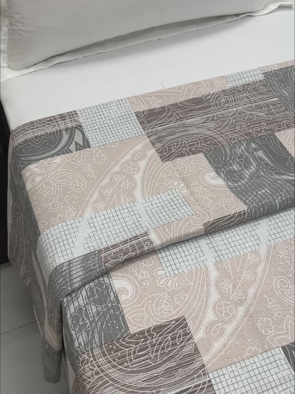 A-4637 - Pure Cotton 210 TC Super King Size Duvet Cover / Razaai Cover / Quilt Cover / Dohar Cover (243X267) for Double Bed Size with Heavy Zipper