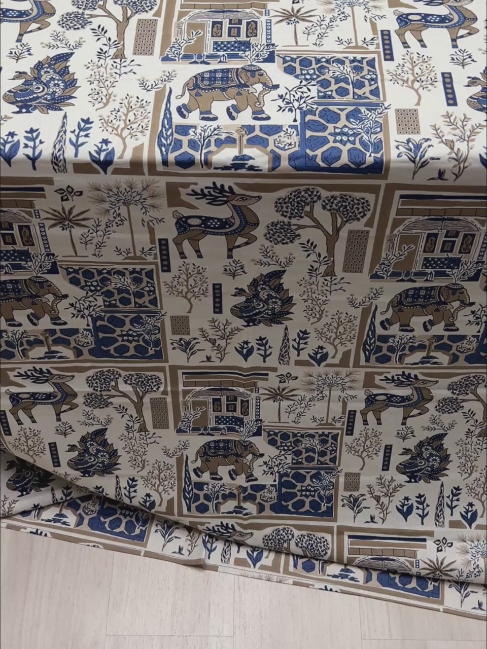 Pure Decor Pure Cotton Queen Size Double Bedsheet