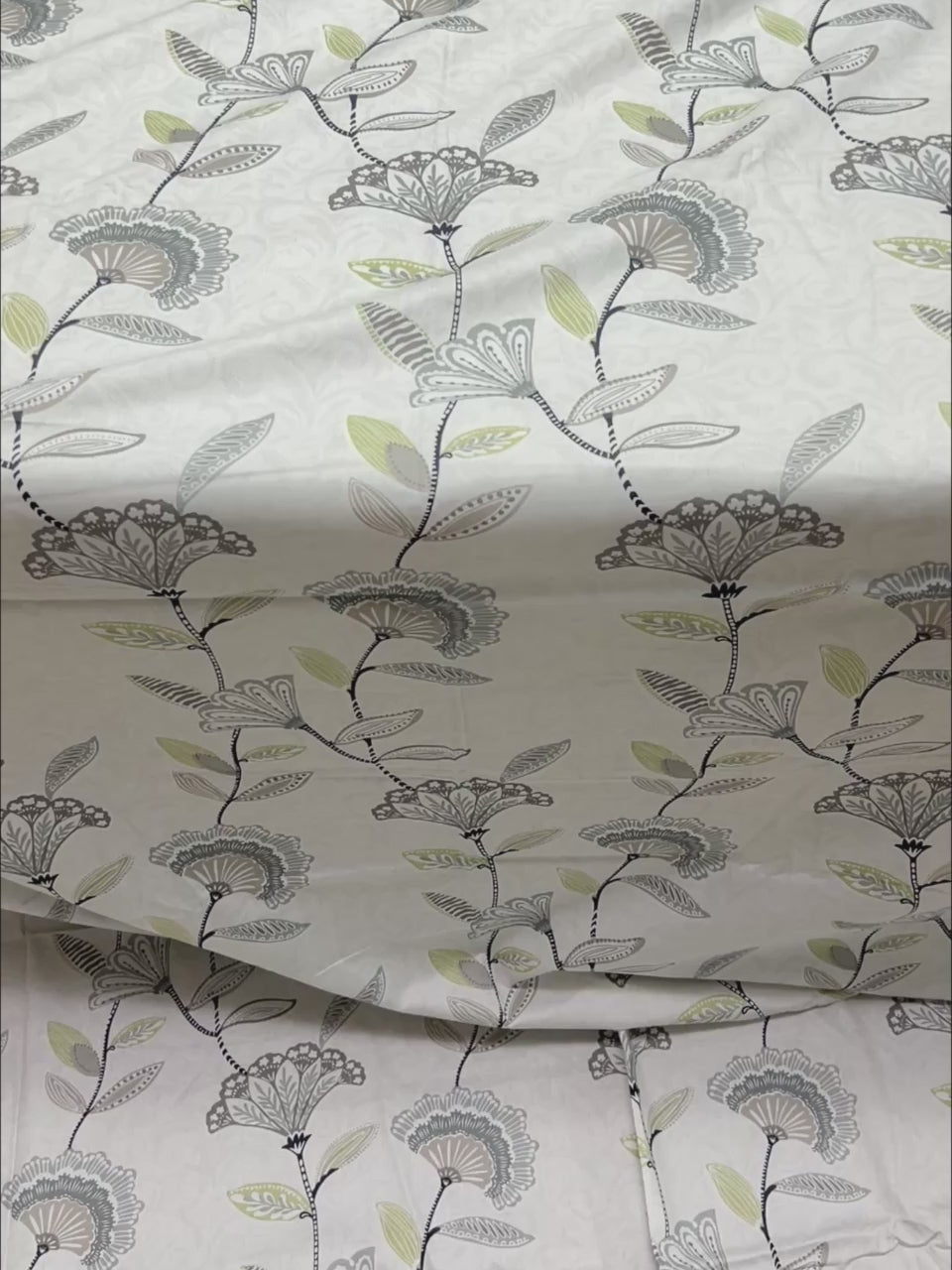Pure Decor Pure Cotton Queen Size Double Bedsheet