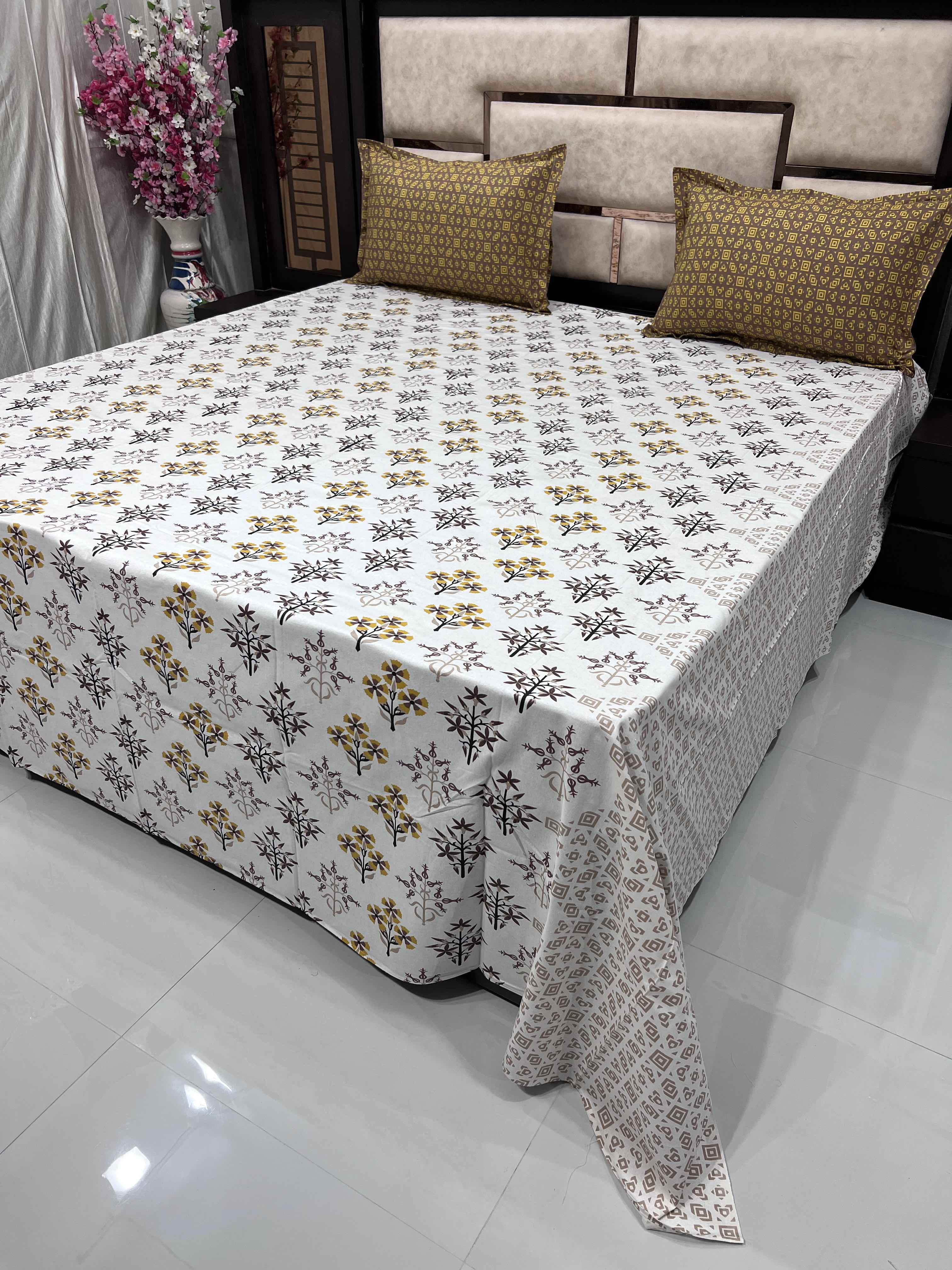 Vogue Collection Pure Decor Pure Cotton 400 TC King Size Double Bedsheet (274X274) with Two Pillow Covers (50X76)
